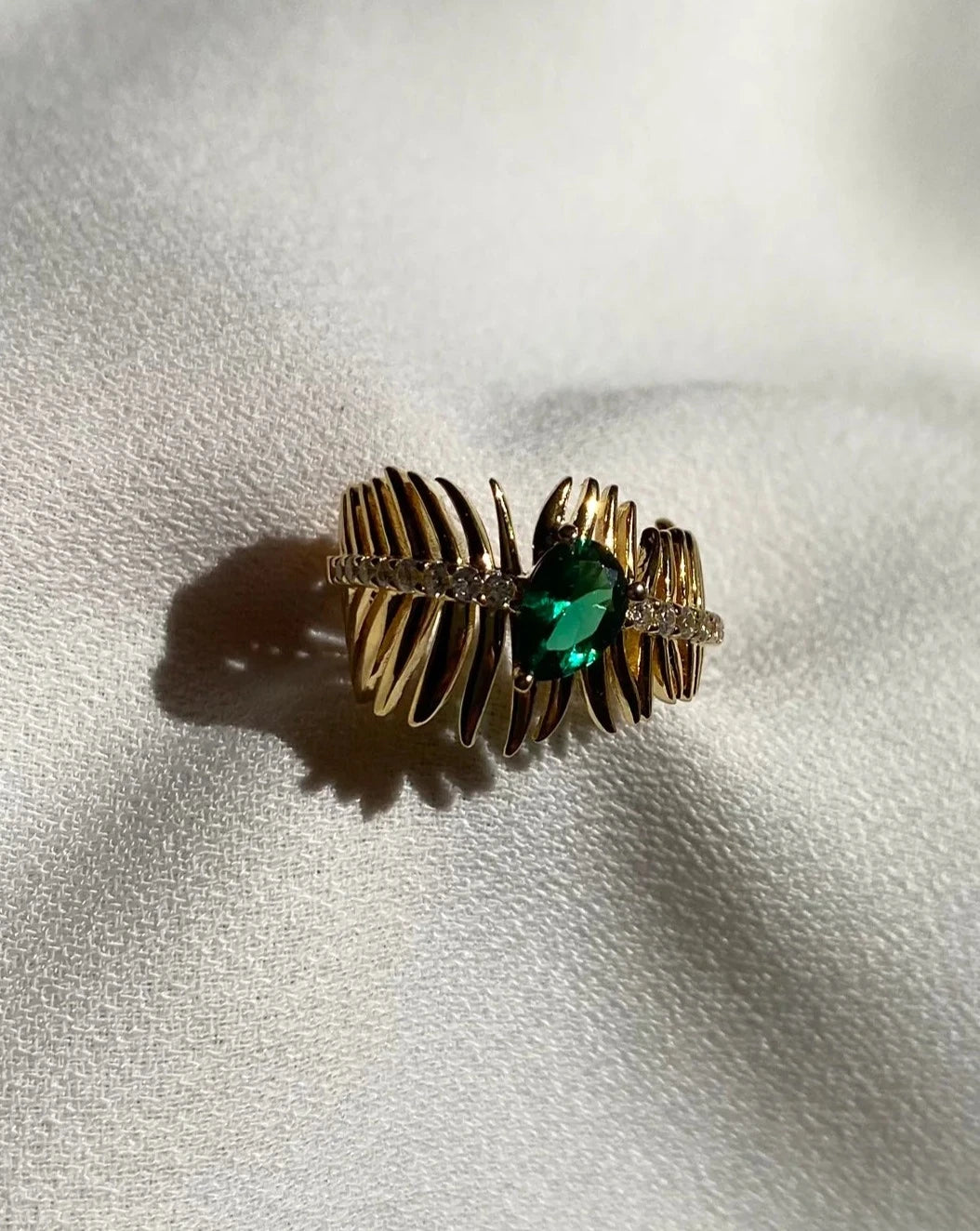 Emerald Stone Palma Ring