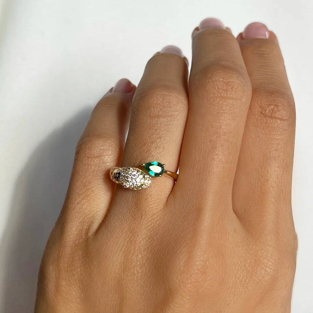 Emerald Stone Tiger Ring - ARTSY SILVER