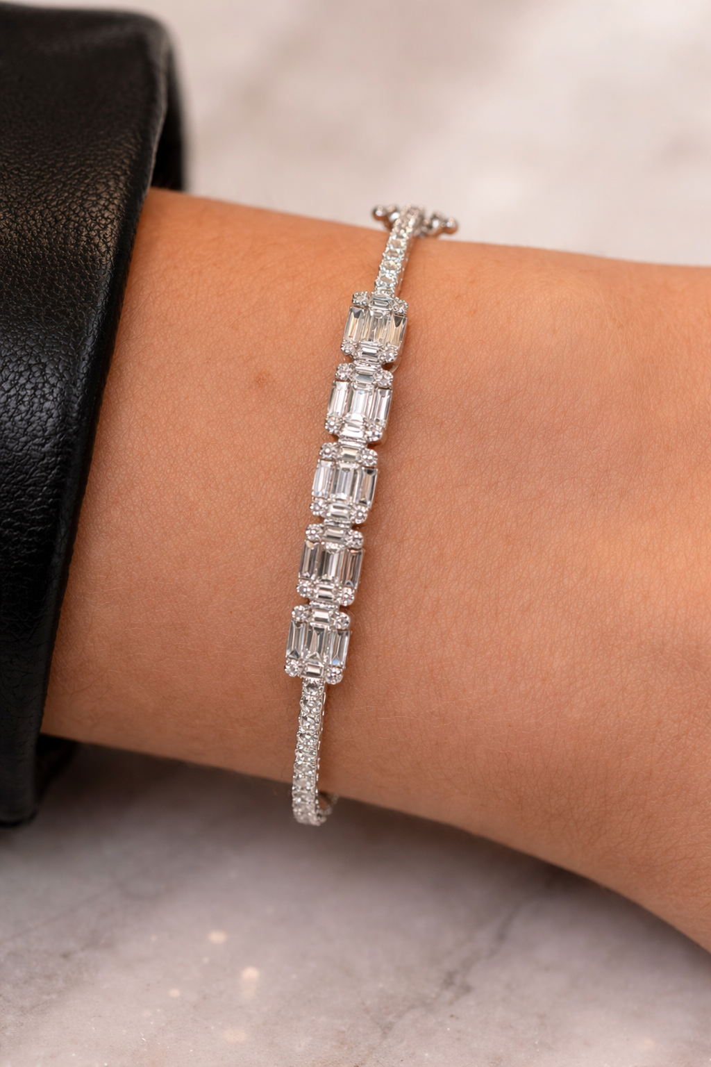 Emerald Illusion Bangle - ARTSY SILVER