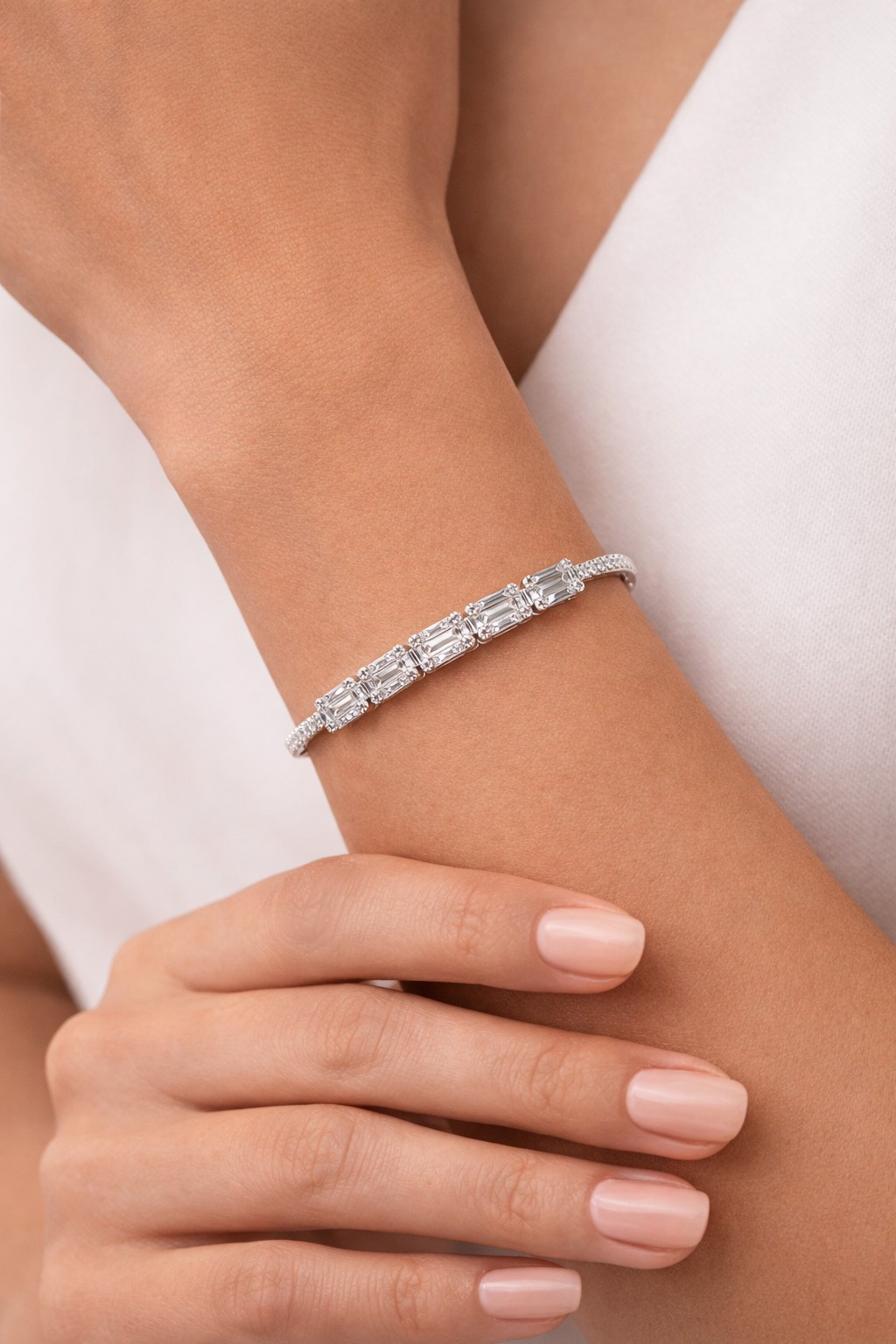 Emerald Illusion Bangle - ARTSY SILVER