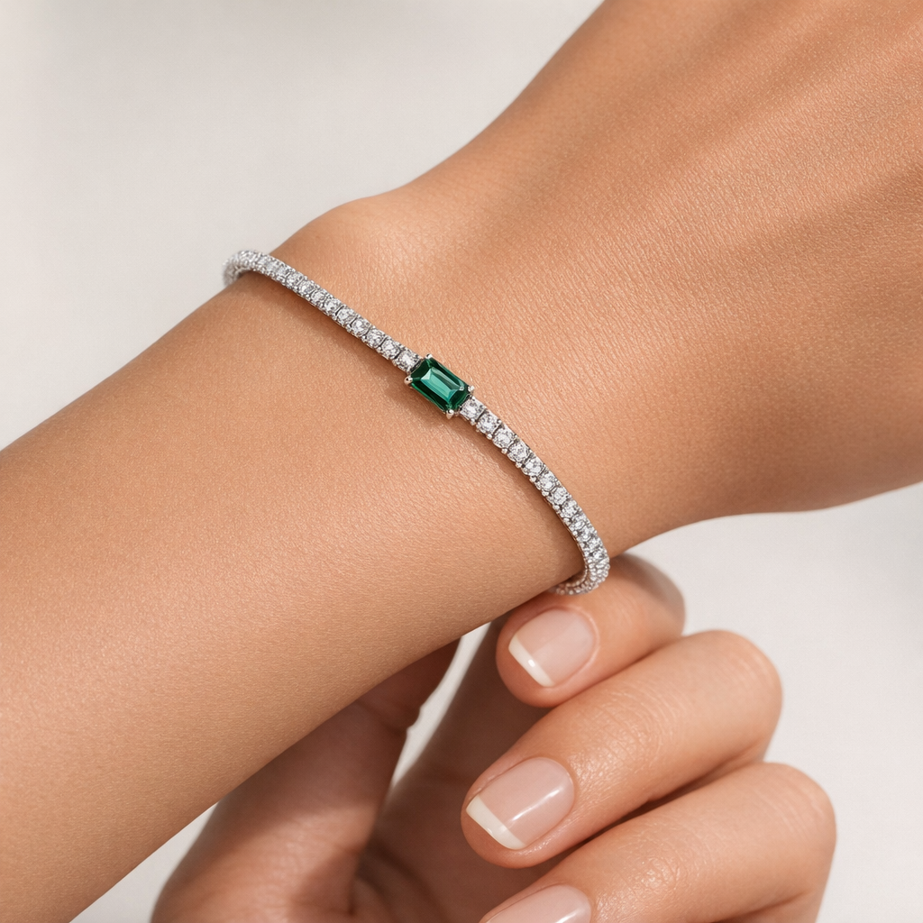 Emerald Center Tennis Bracelet
