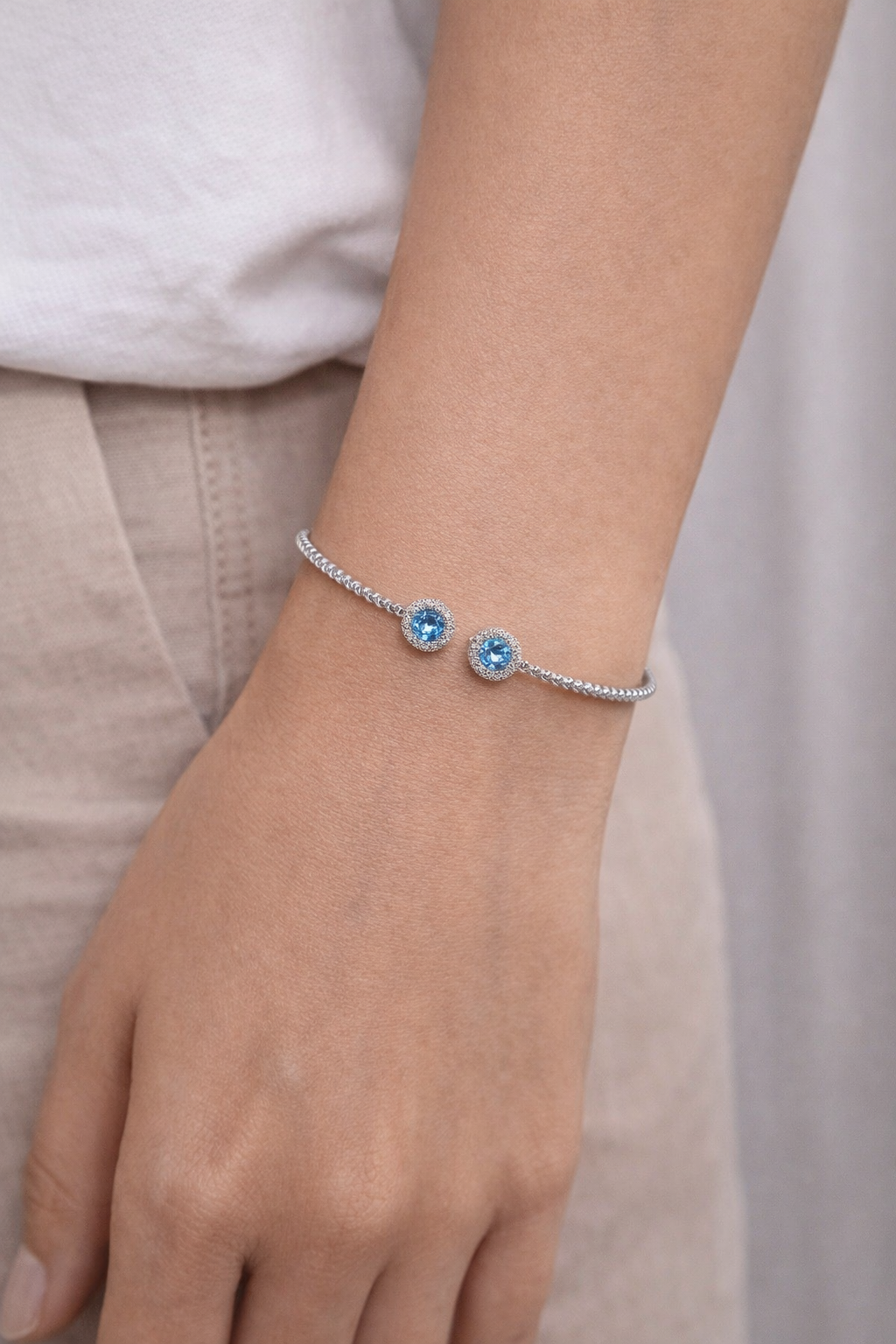 Eyes Of The Ocean Bangle - ARTSY SILVER