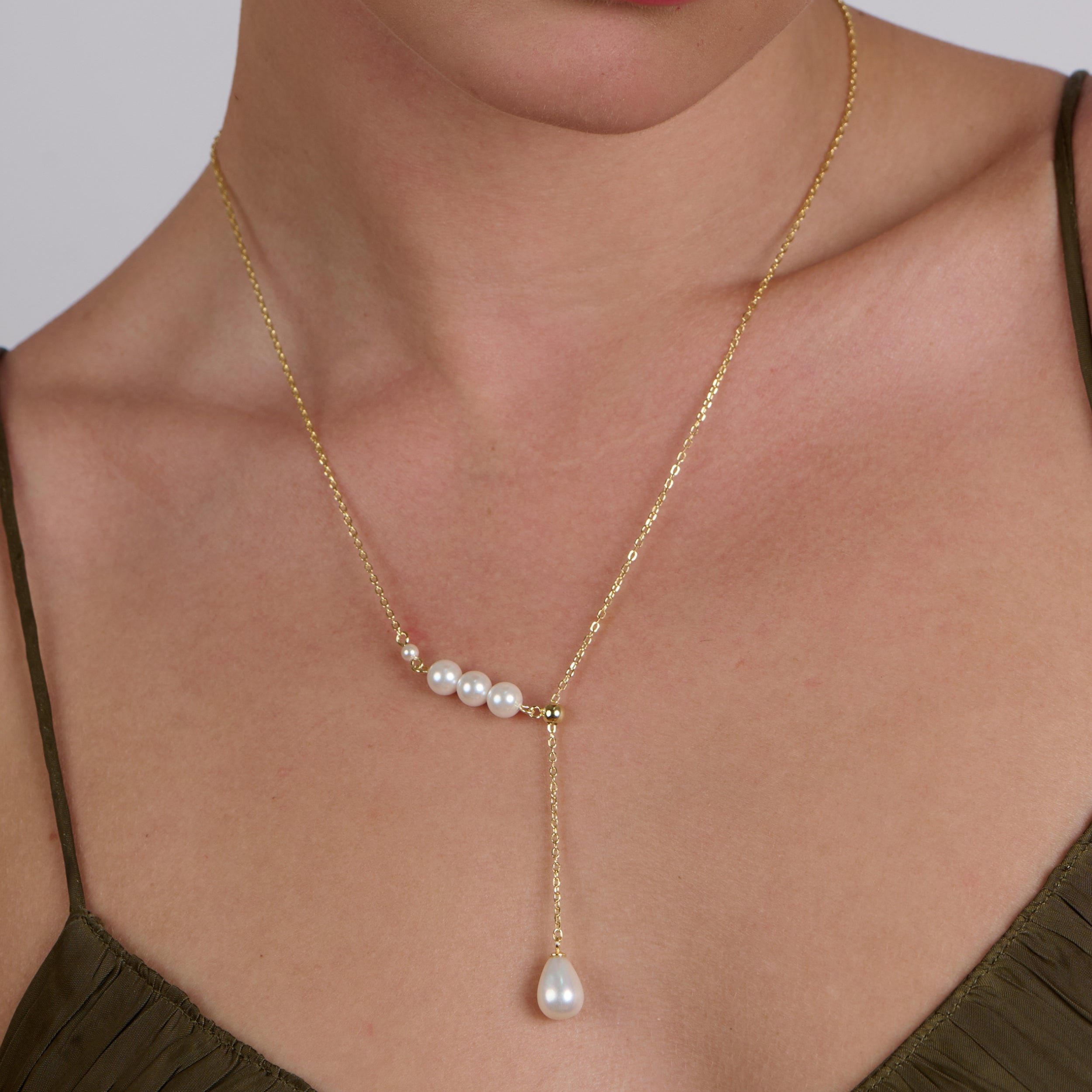 Florence Pearl Necklace