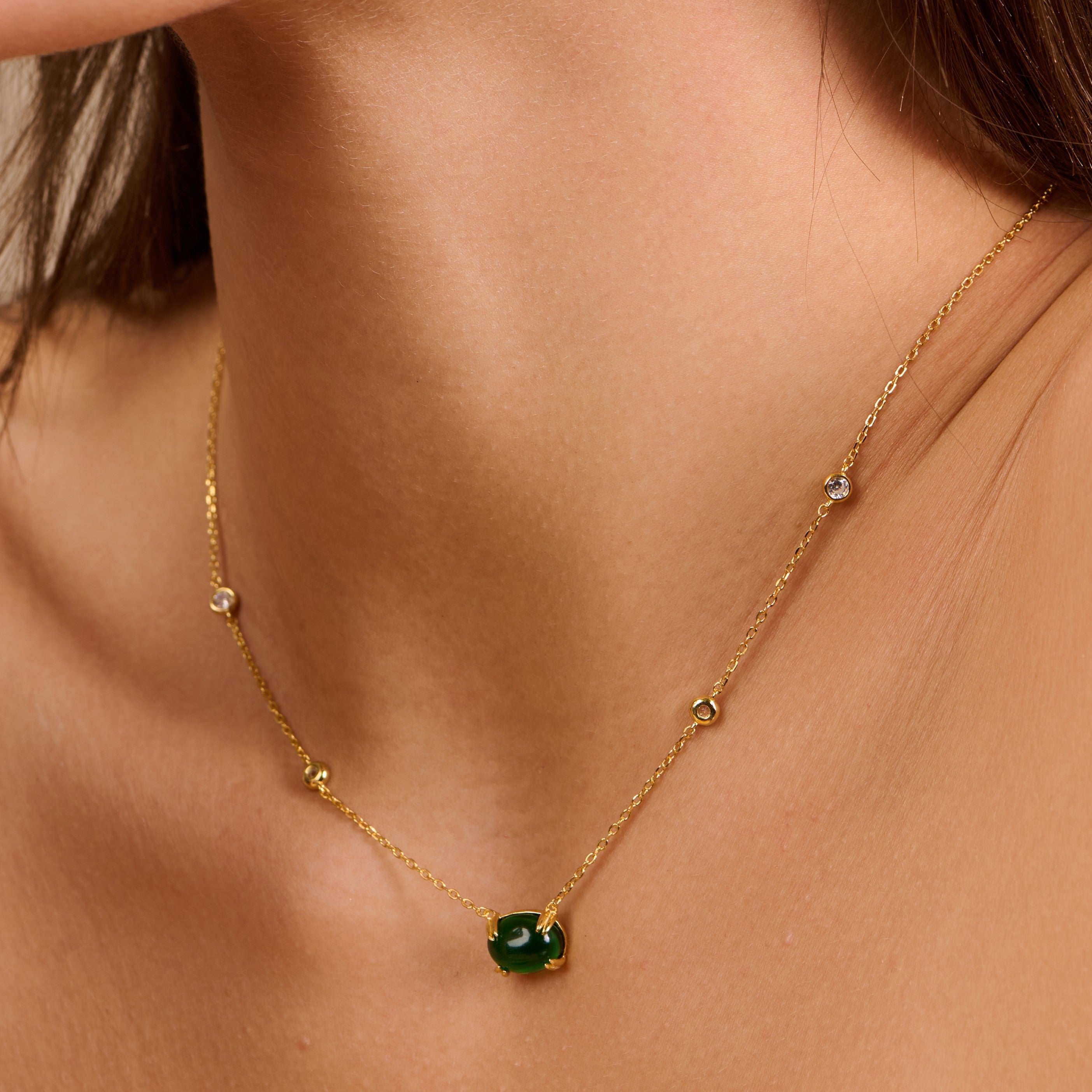 Glossy Cabochon Emerald Necklace