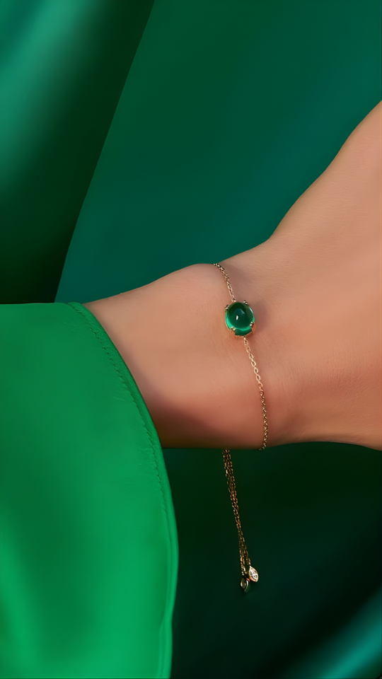 Glossy Cabochon Emerald Bracelet