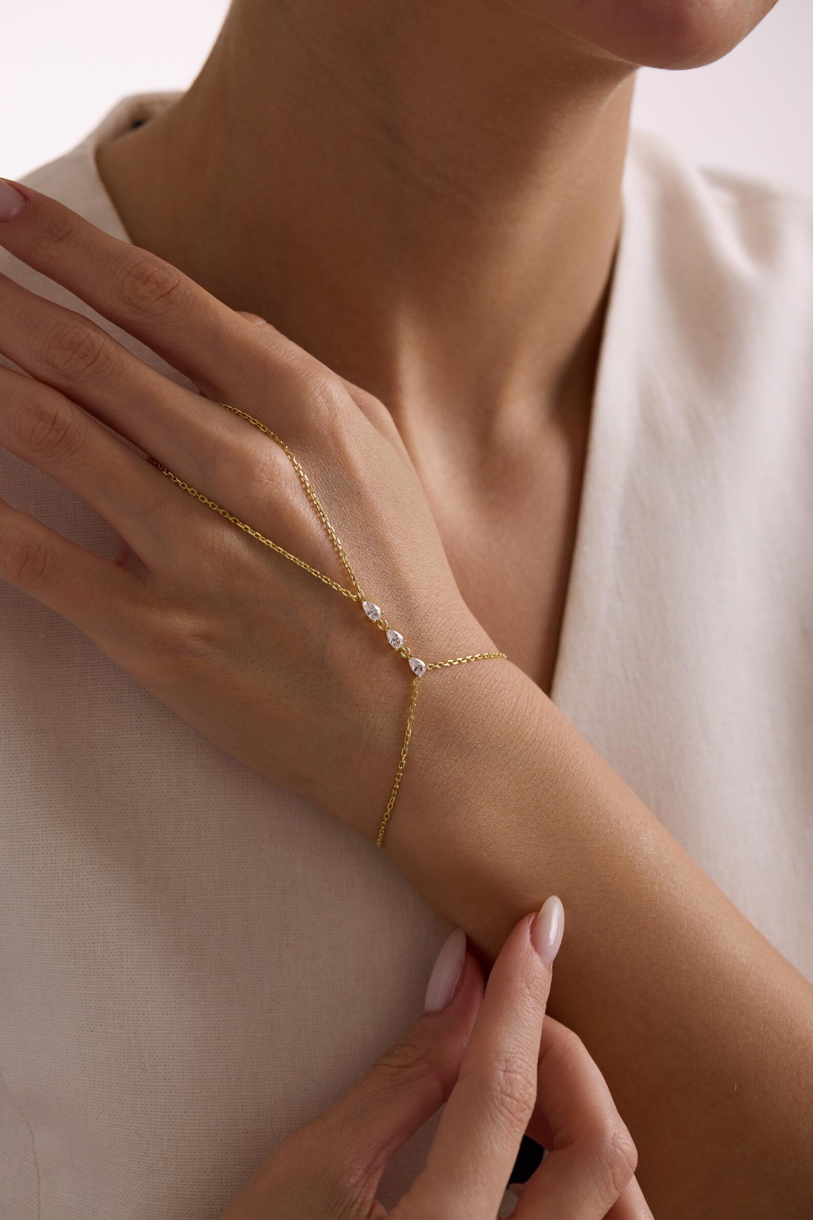 Sweet Nothing Hand Chain - ARTSY SILVER