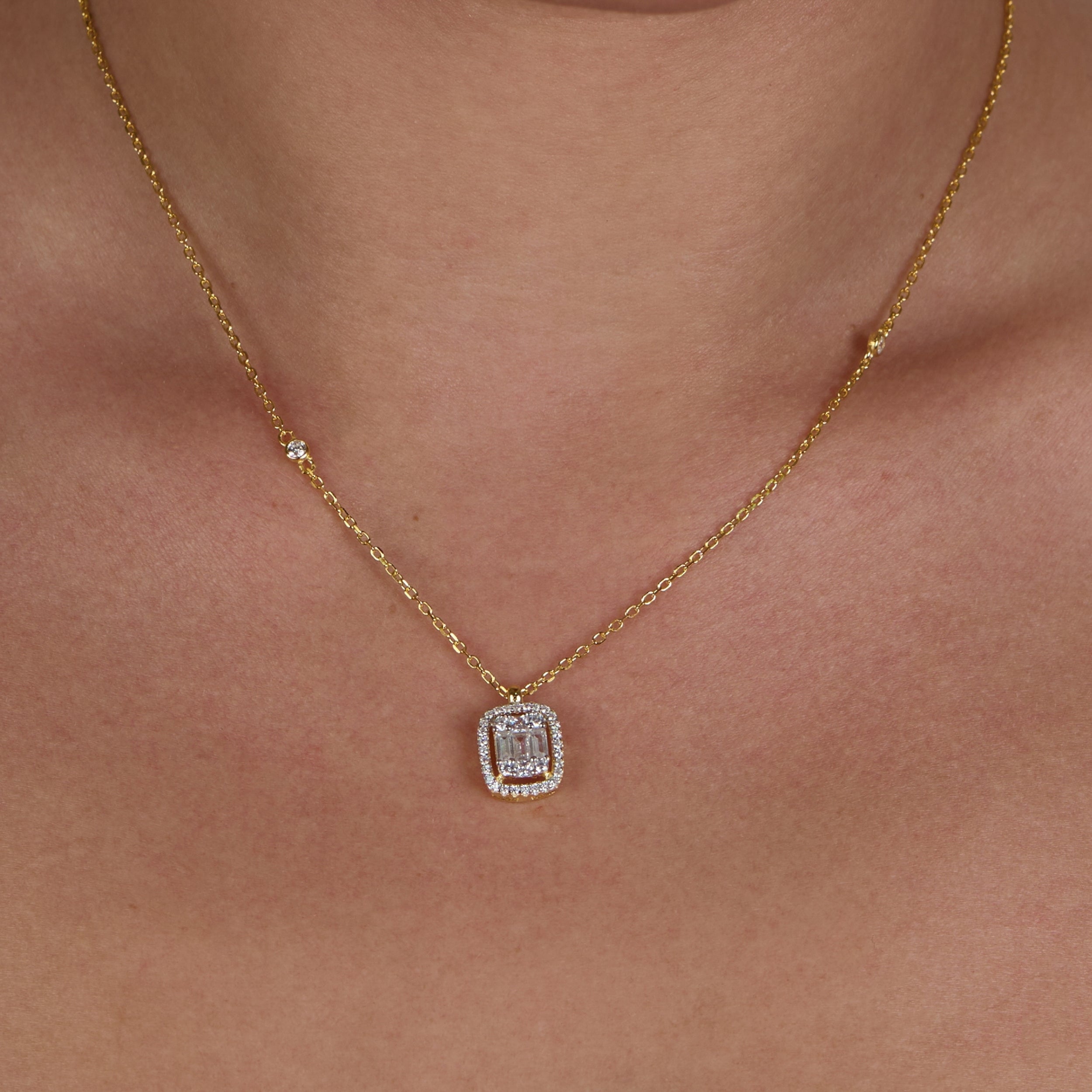 Golden Glow Silver Necklace