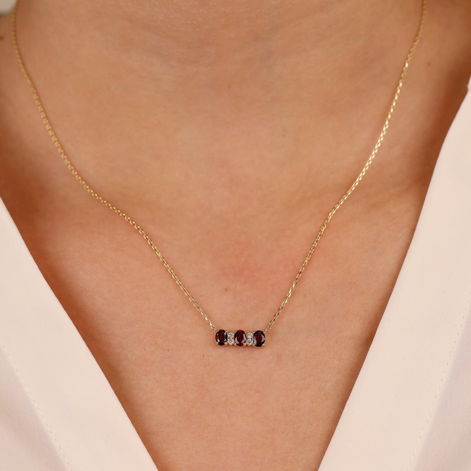 Judith Red Garnet Necklace - ARTSY SILVER