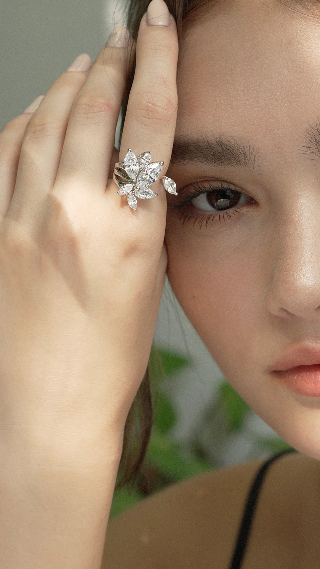 La Bella Silver Zircon Ring - ARTSY SILVER