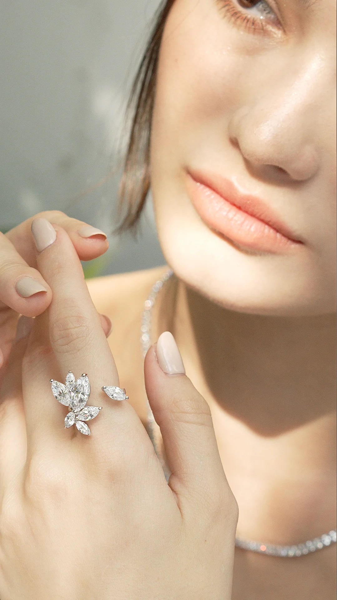 La Bella Silver Zircon Ring - ARTSY SILVER