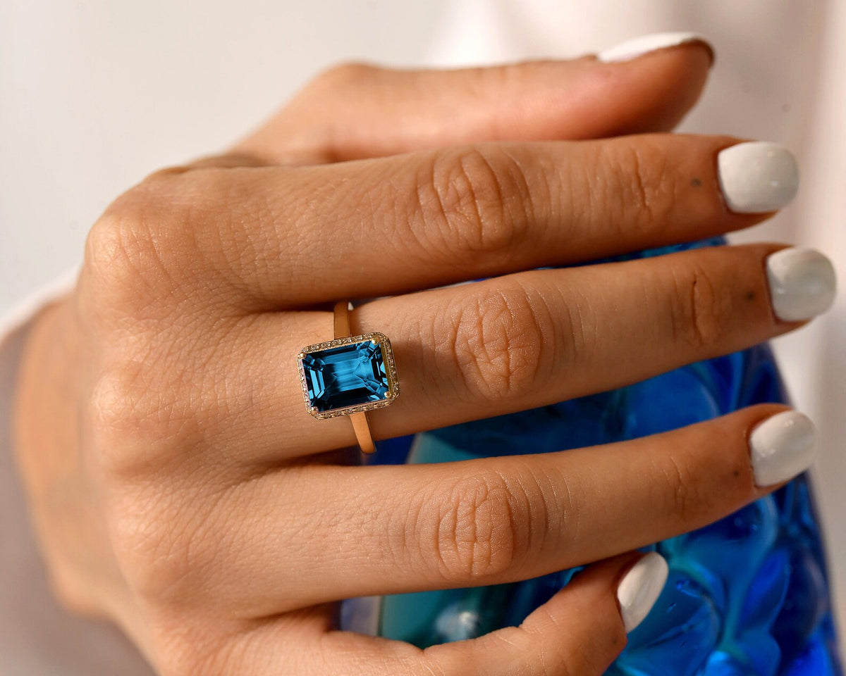 Mer London Blue Topaz Ring - Elegant Statement Jewelry