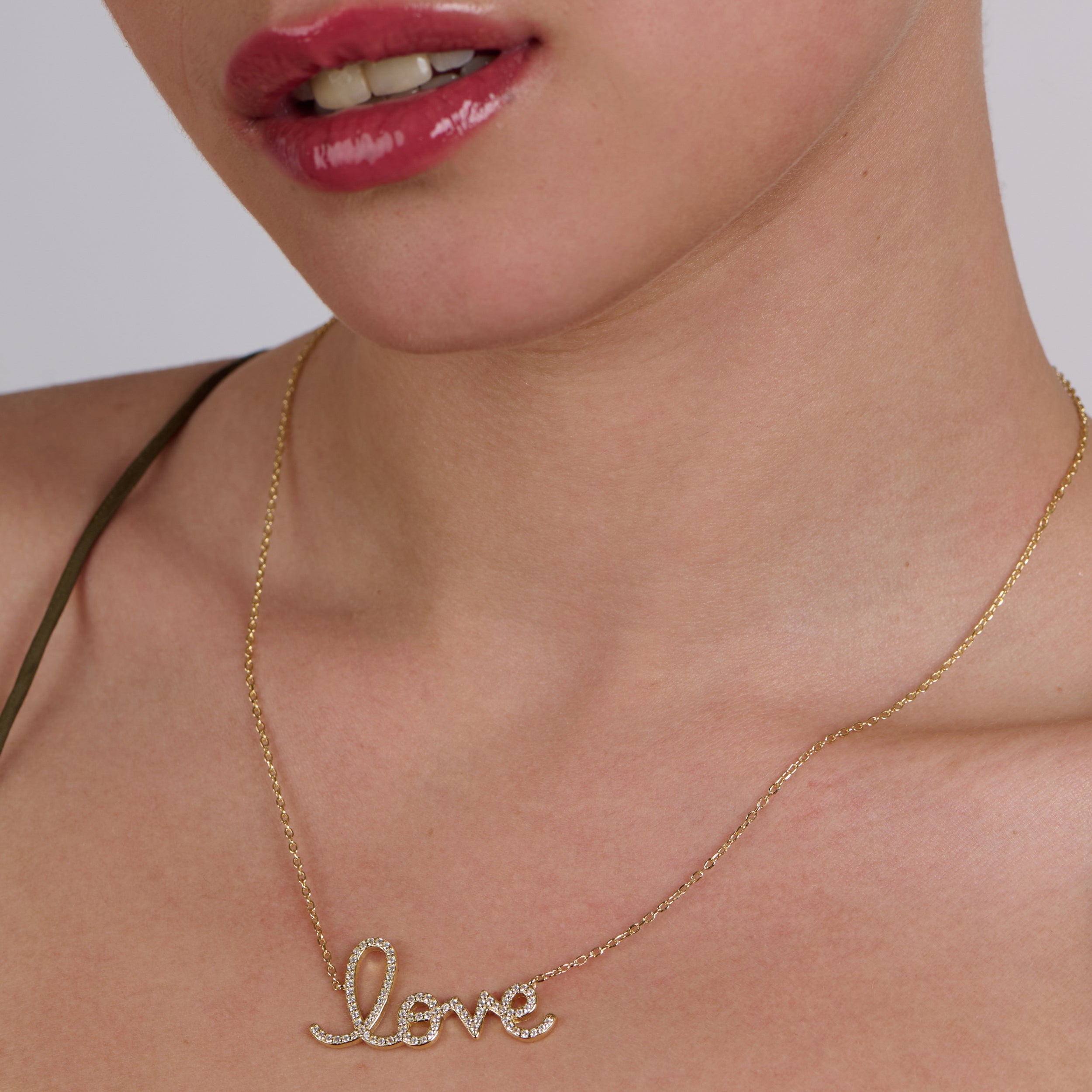 Love White Zircon Necklace
