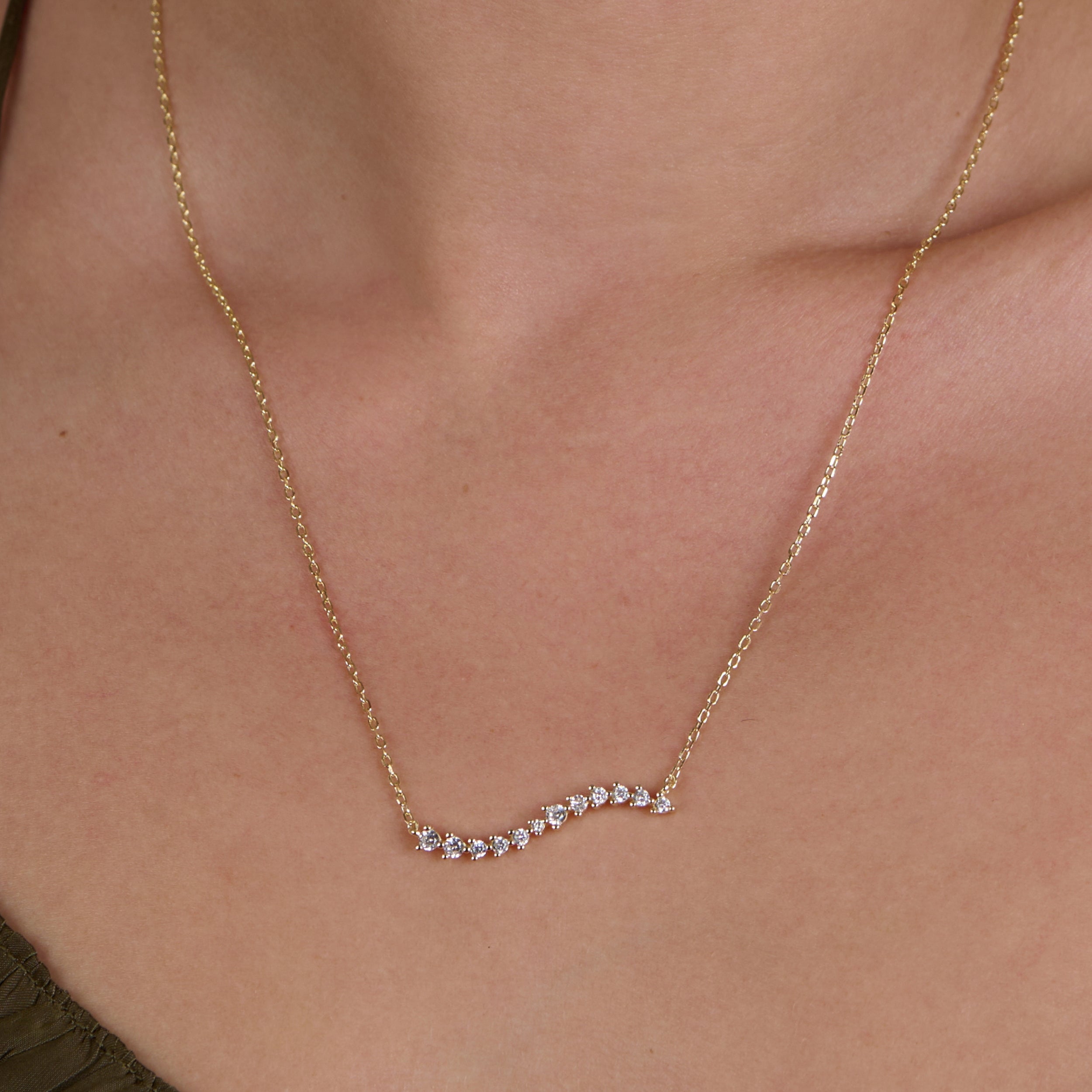 Lowa White Zircon Necklace
