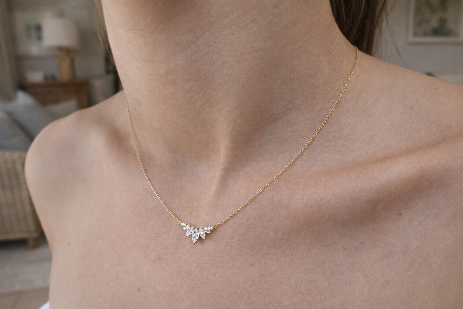 قلادة ماركيز الفضية