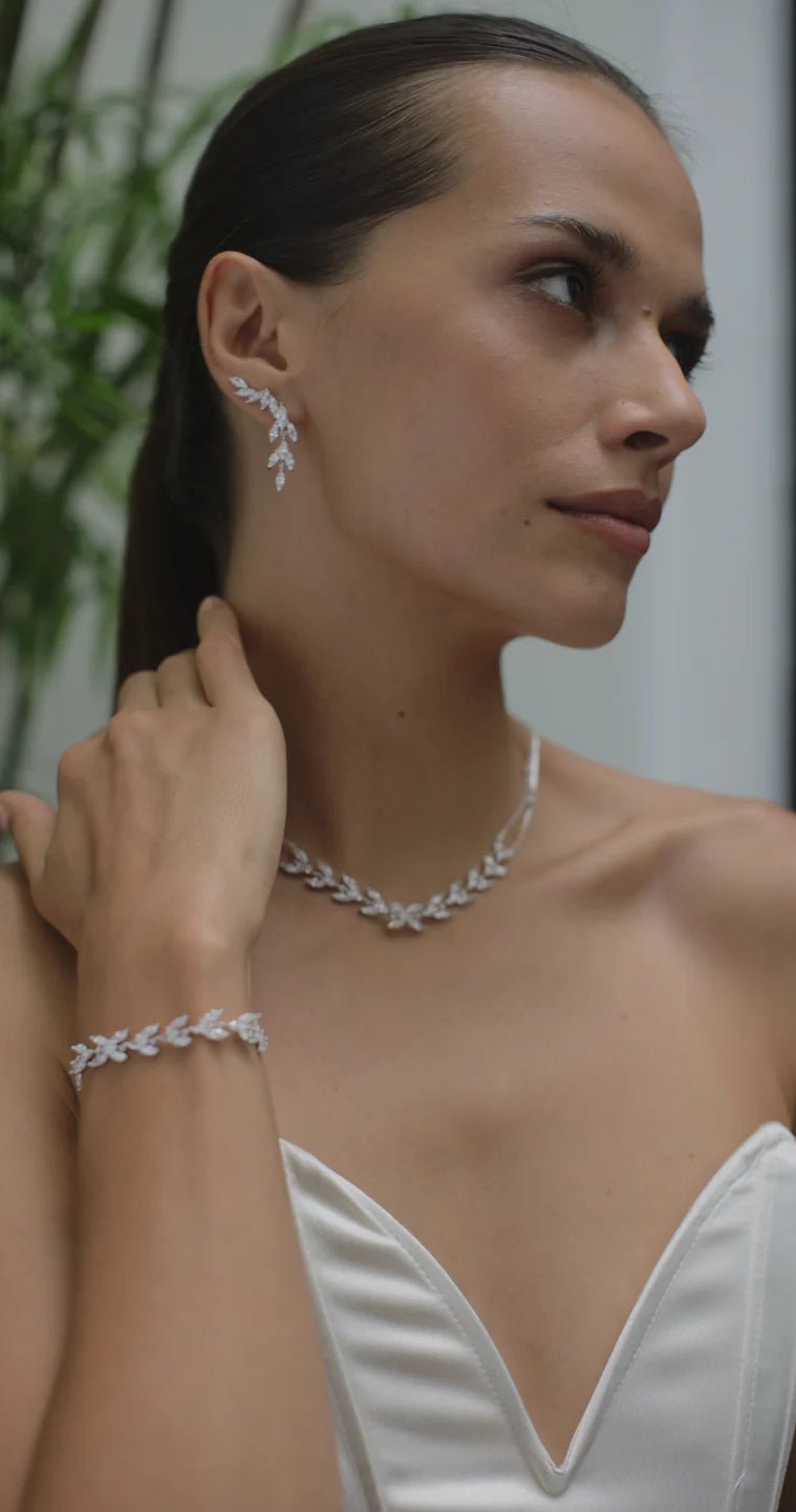 La Mariée Wedding Necklace - ARTSY SILVER