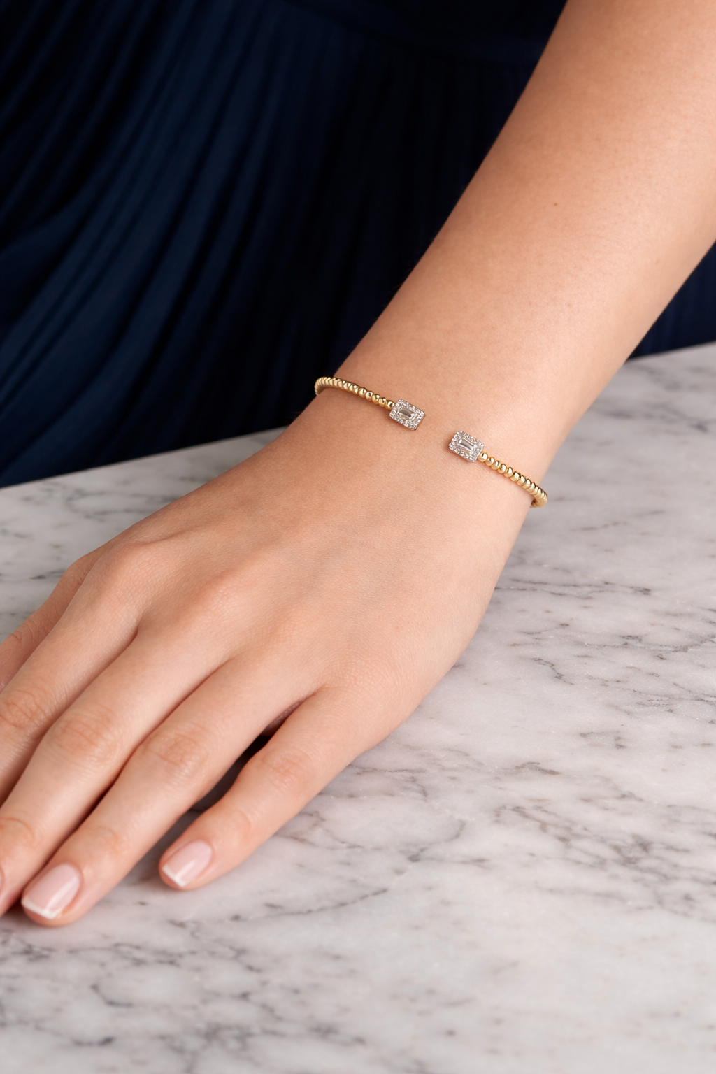 Miss Classy Zircon Bangle - ARTSY SILVER