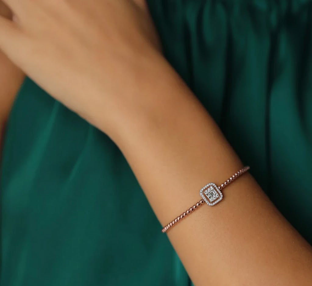 Miss Iconic Zircon Bangle