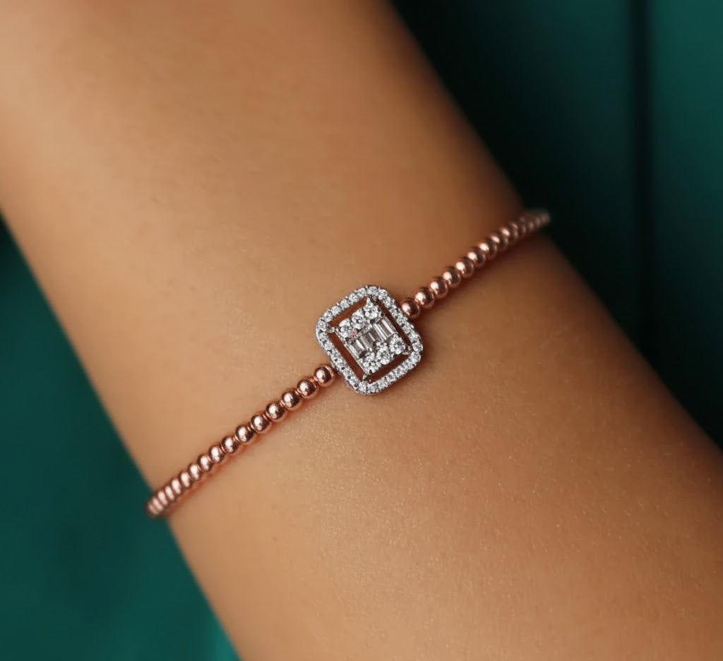 Miss Iconic Zircon Bangle