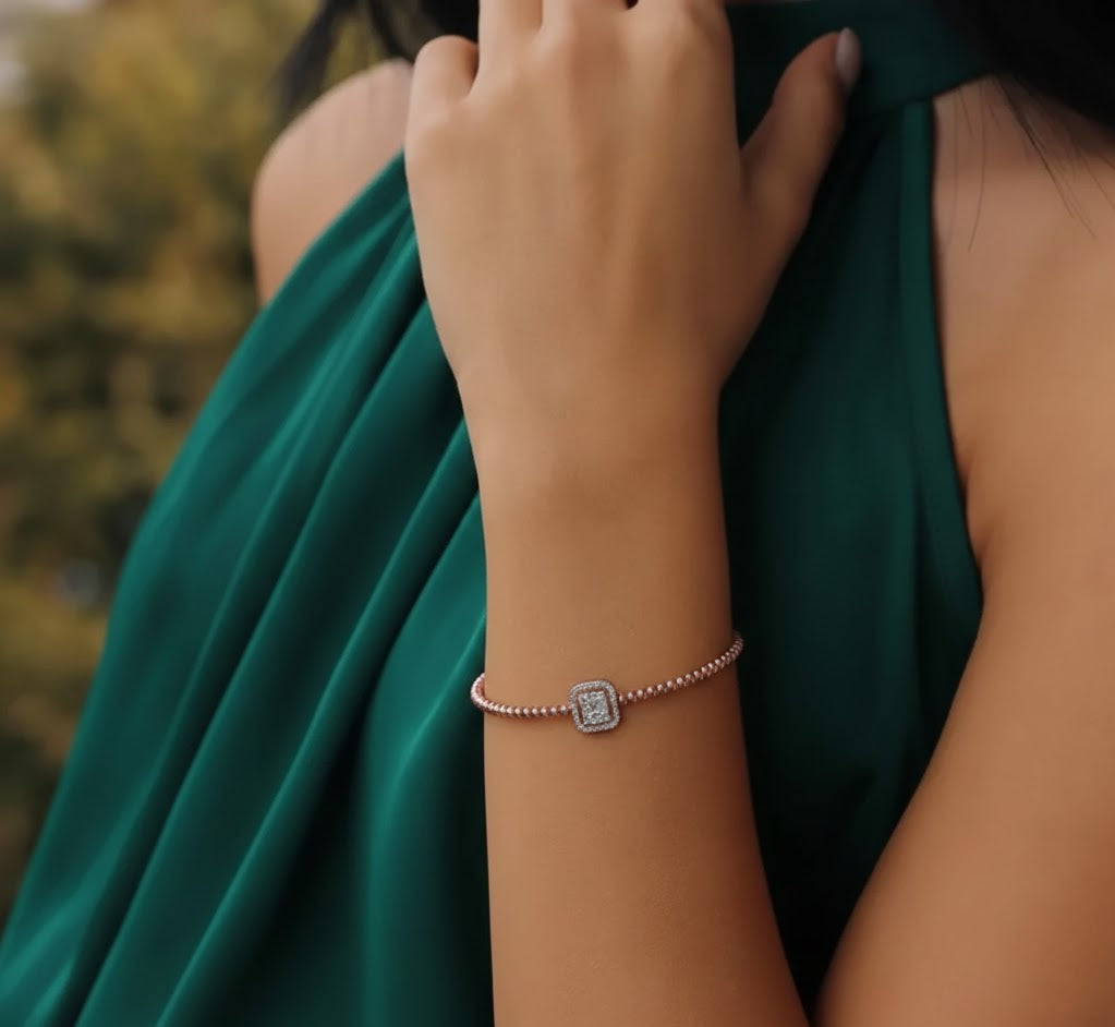 Miss Iconic Zircon Bangle