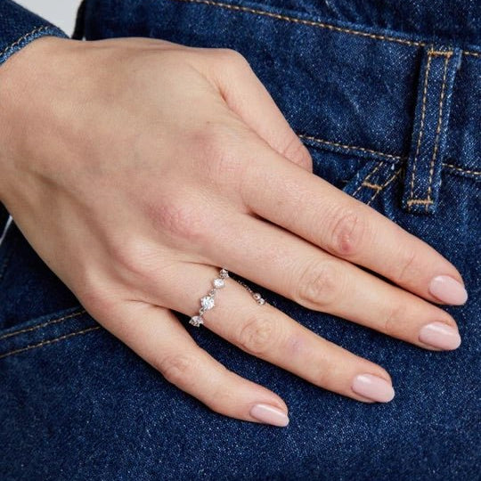 Multi Zircon Chain Ring Silver - ARTSY SILVER