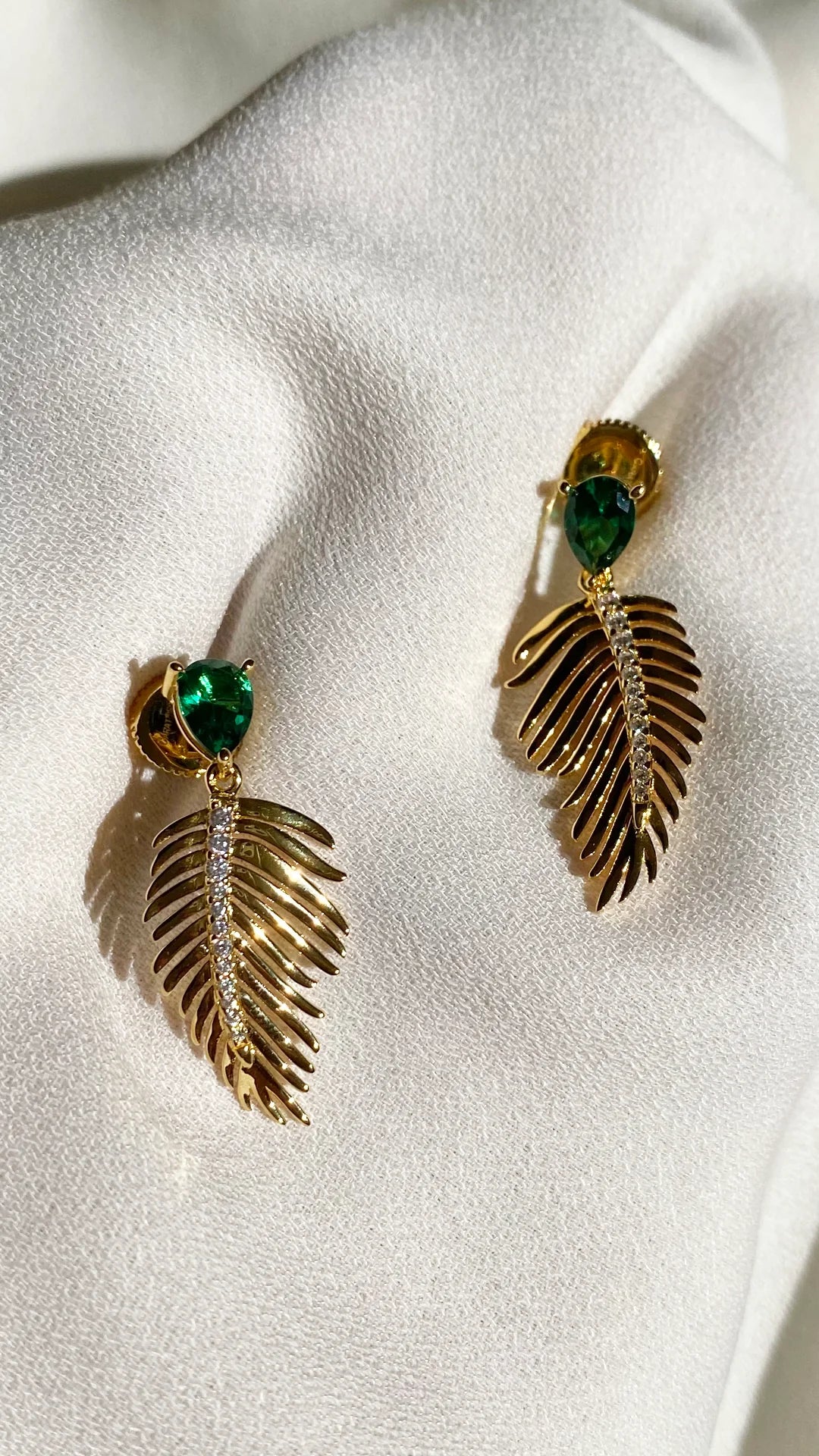 Palma Emerald Stone Earrings - ARTSY SILVER