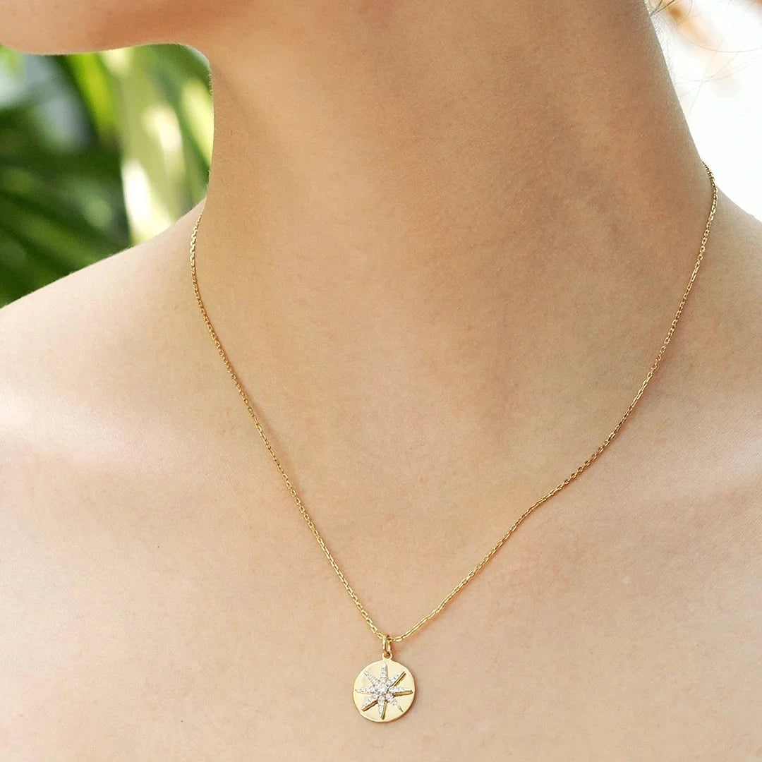 Pole Star Round necklace gold plating