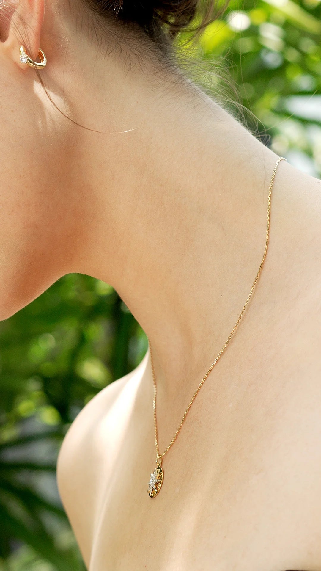 Pole Star Round necklace gold plating