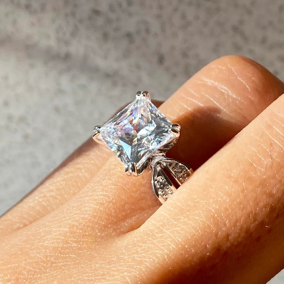 All Eyes On You Zircon Ring - ARTSY SILVER