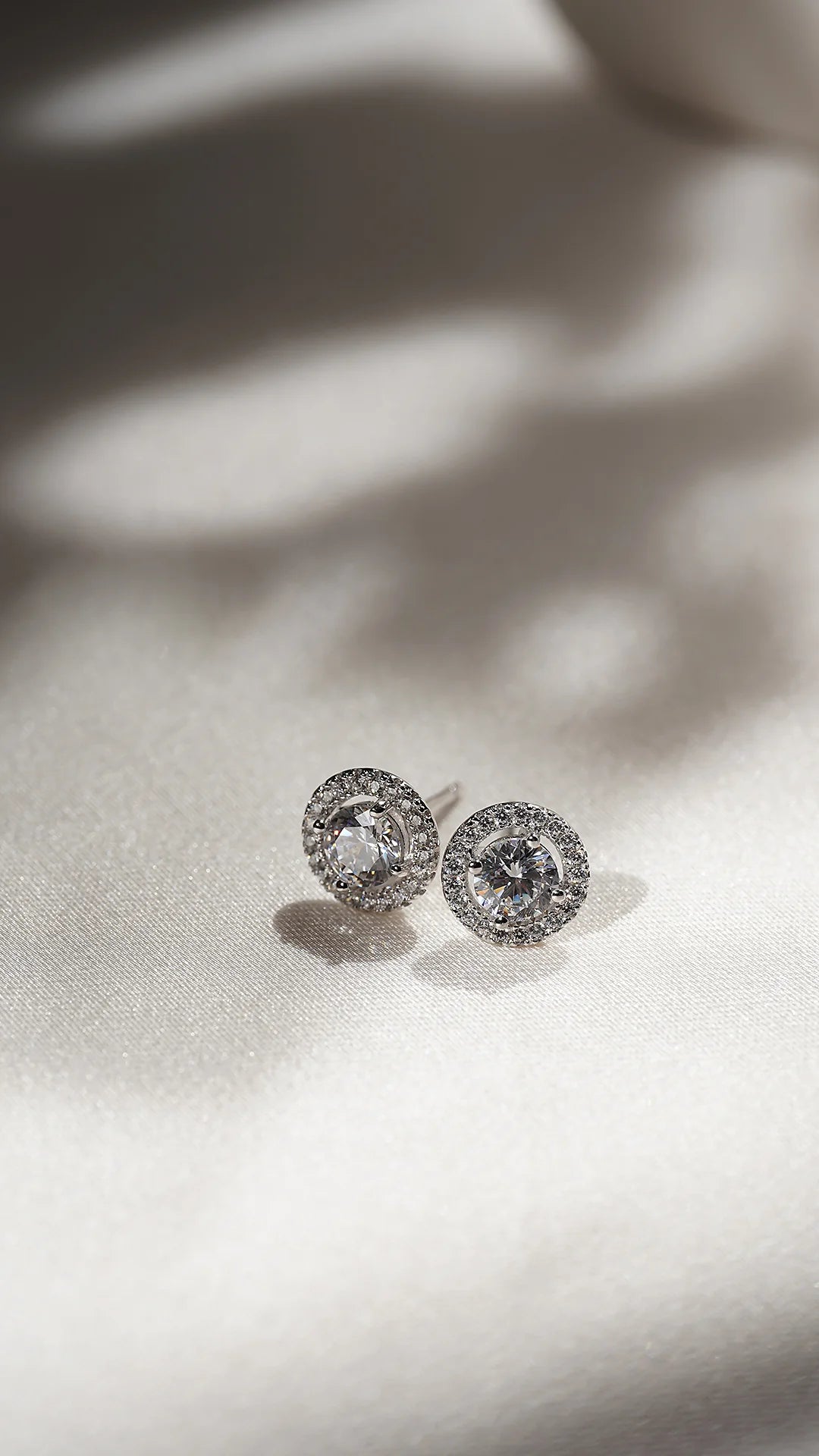 Round Zircon Solitaire Earrings