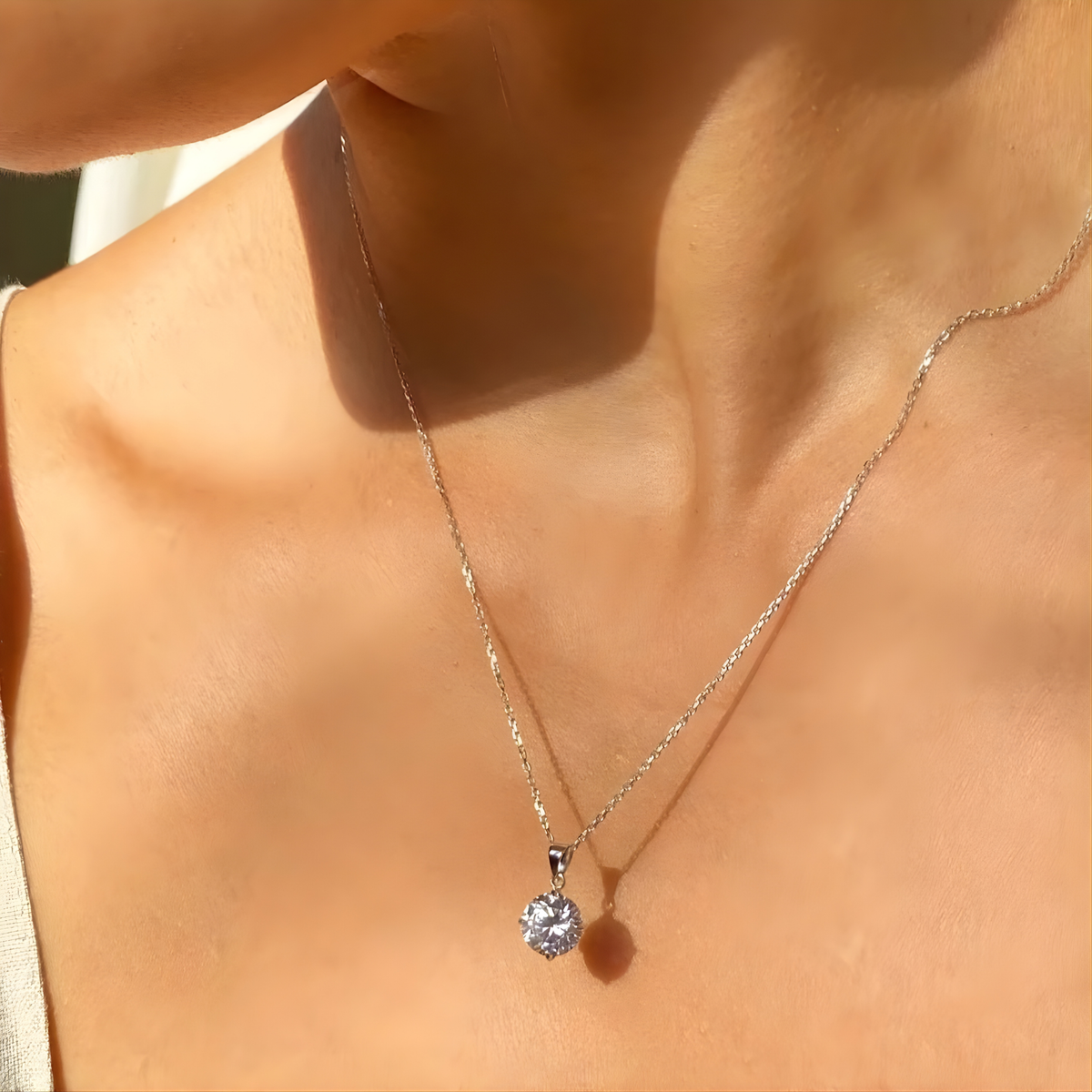 Round Zircon Stone Silver Necklace
