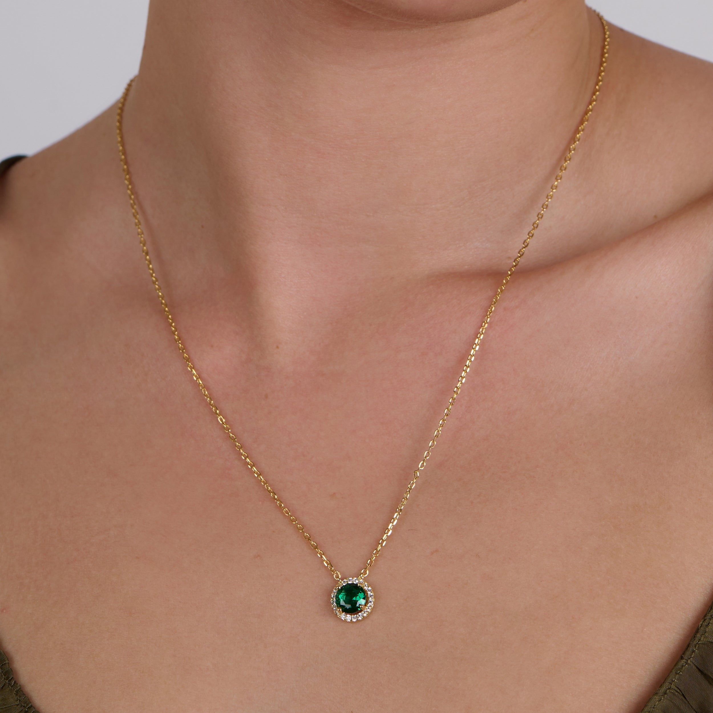 Royal Vibes Emerald Necklace
