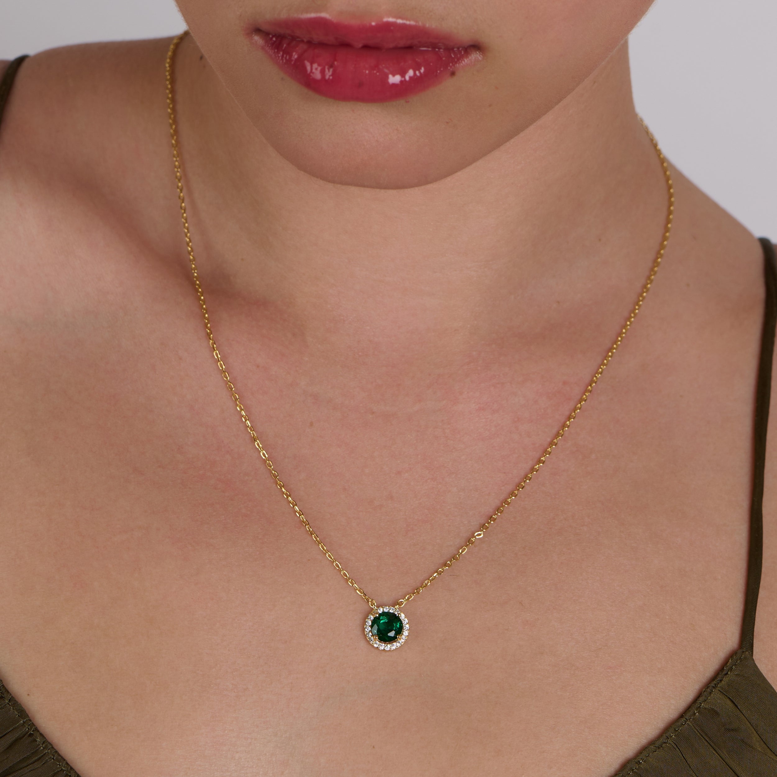Royal Vibes Emerald Necklace
