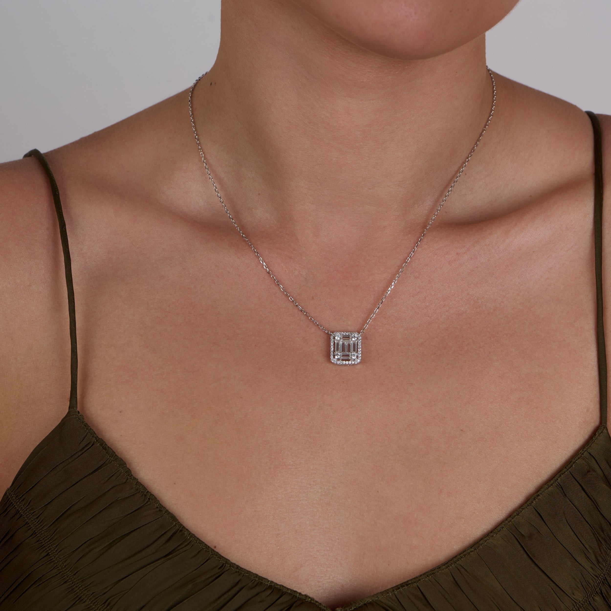 Silver Woman's Necklace with white Zircon - ARTSY SILVER 