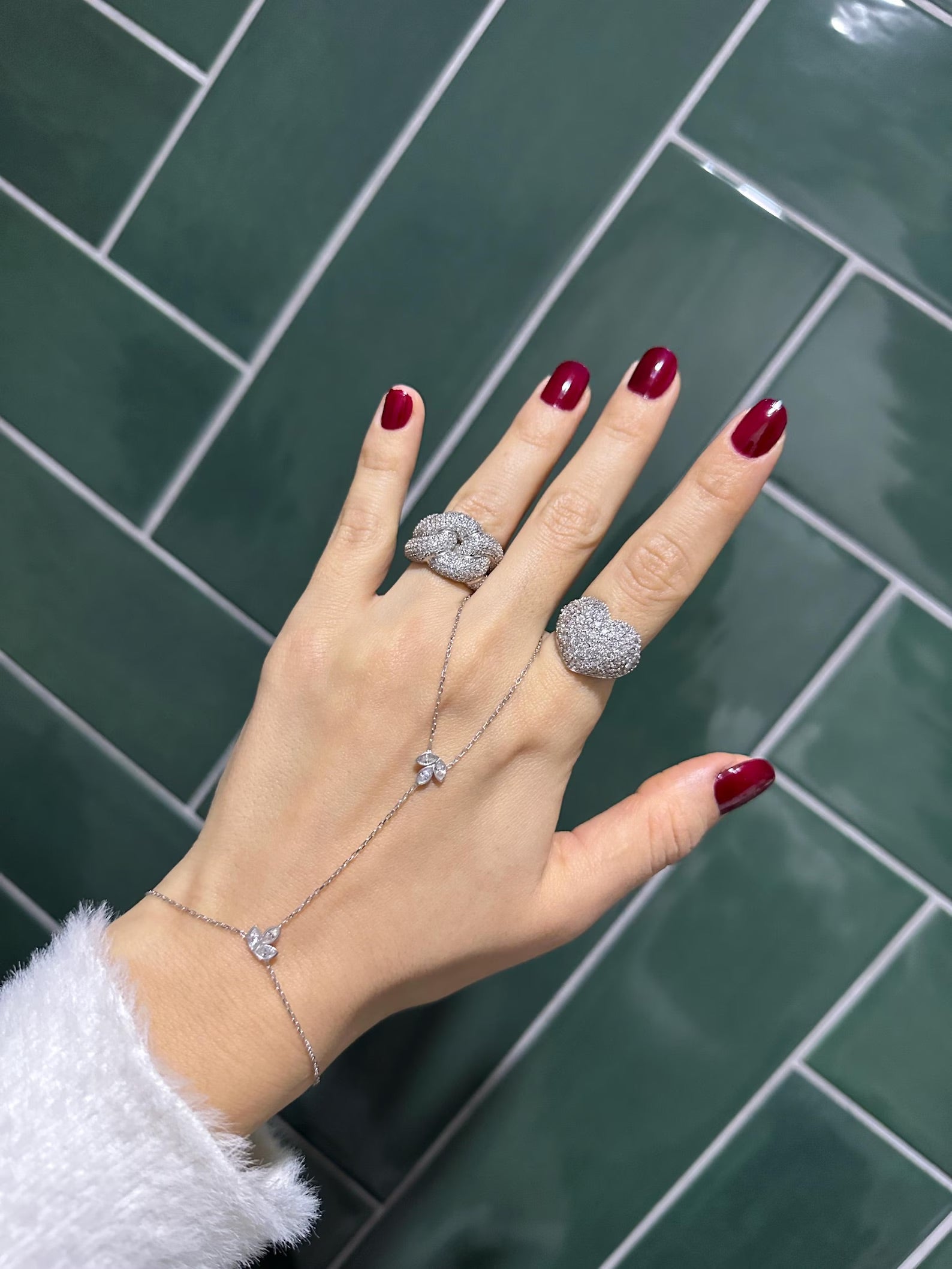 Lucia Silver Hand Chain - ARTSY SILVER