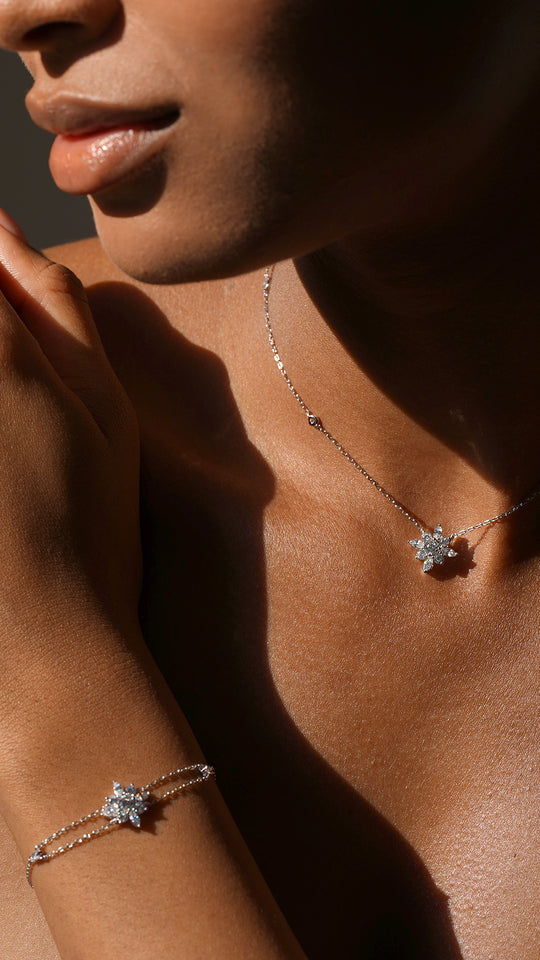 <tc>قلادة دائرية من حجر الزركون </tc>