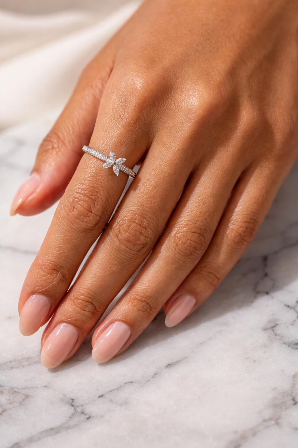 Snow White Zircon Silver Ring - ARTSY SILVER