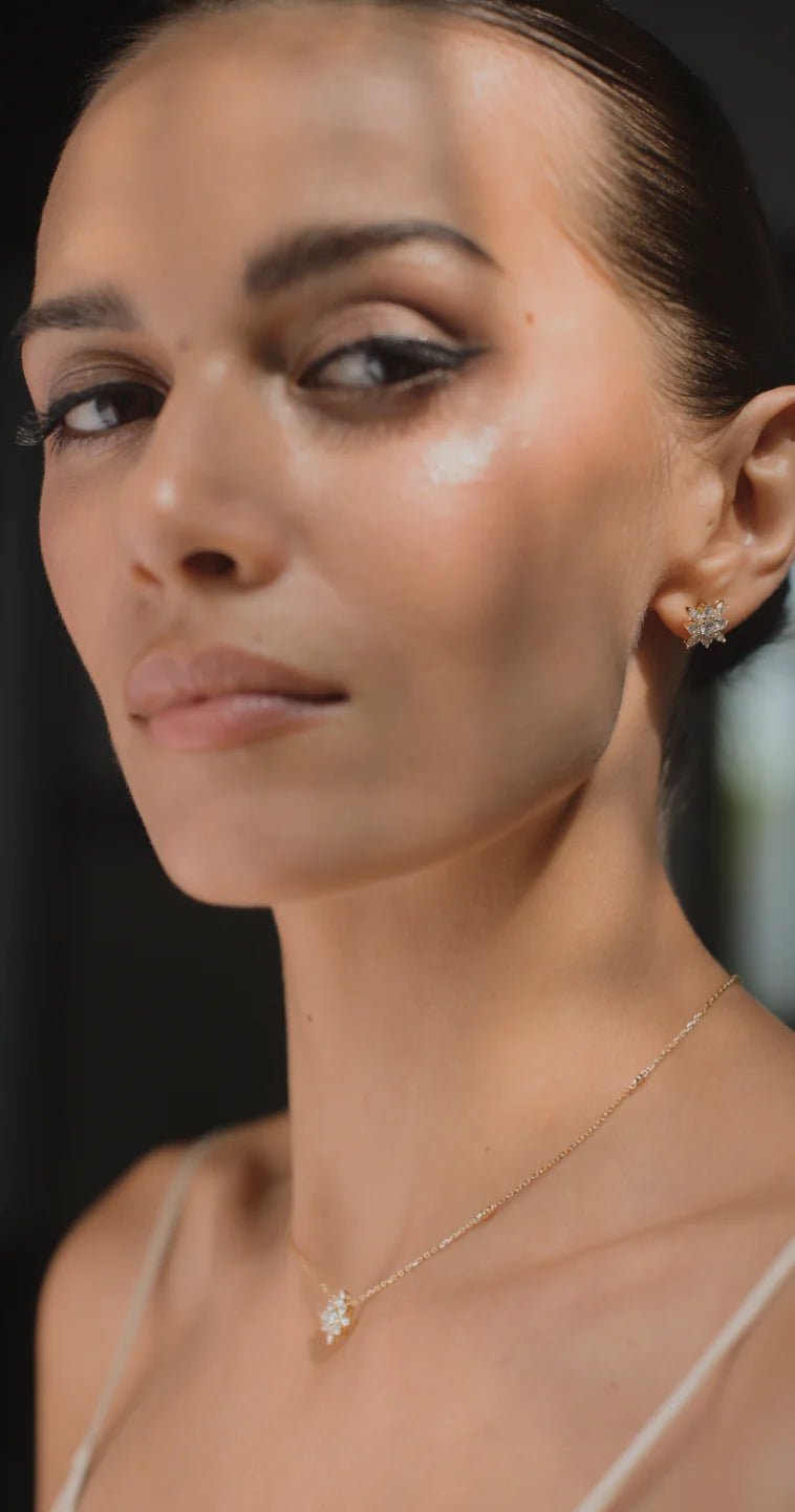 Snow Flower Zircon Stud Earring Gold plating - ARTSY SILVER