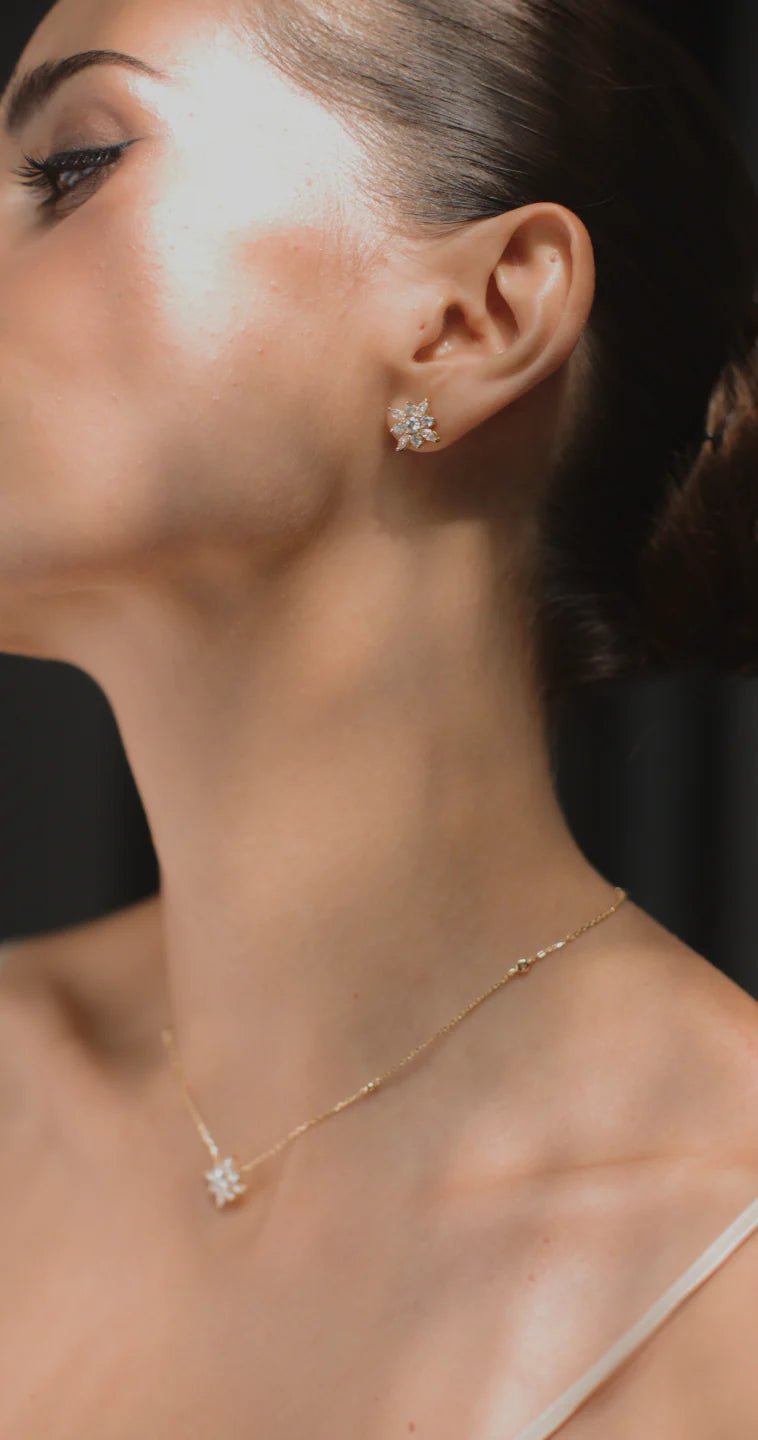 Snow Flower Zircon Stud Earring Gold plating - ARTSY SILVER