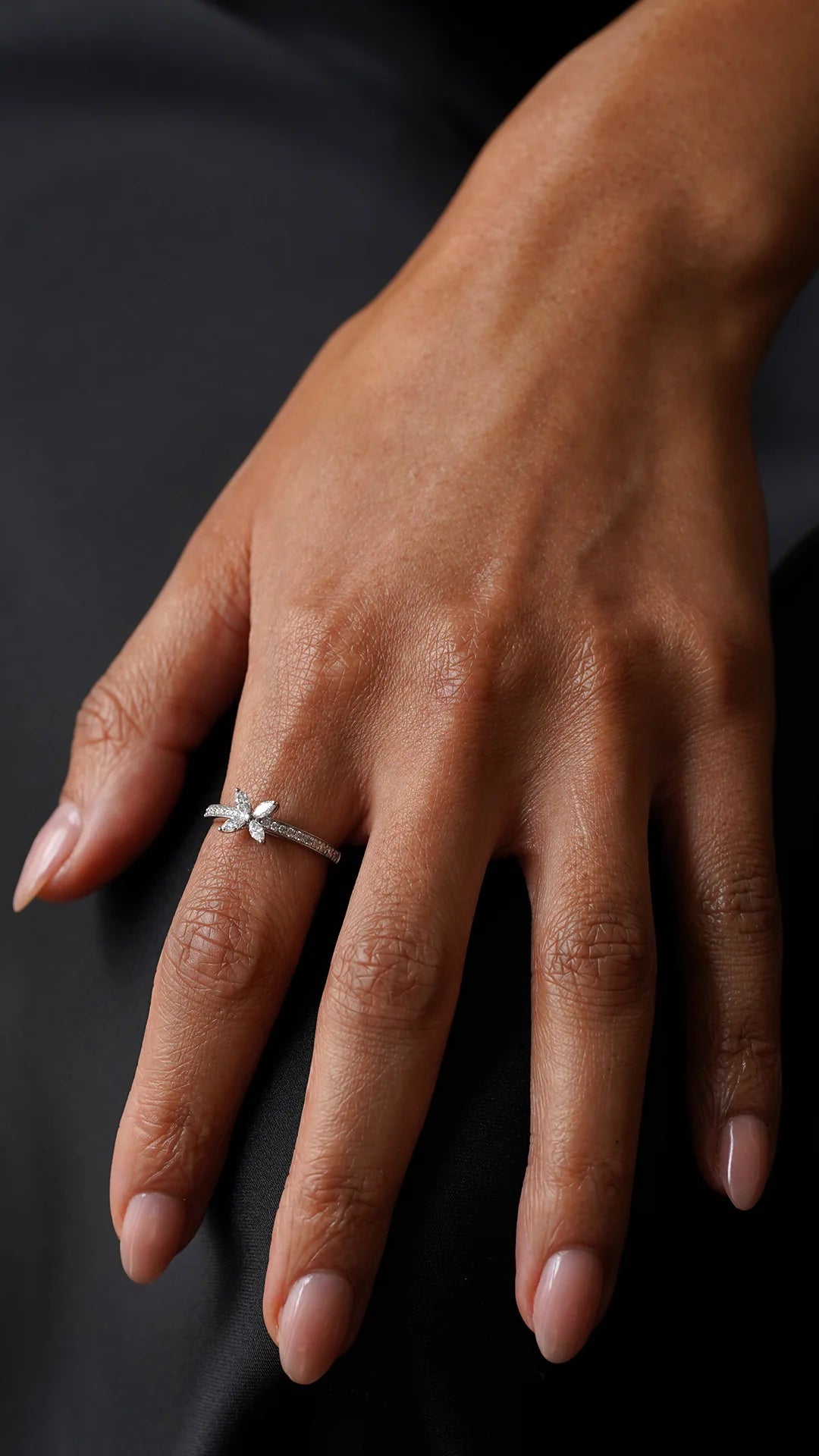 Snow White Zircon Silver Ring - ARTSY SILVER