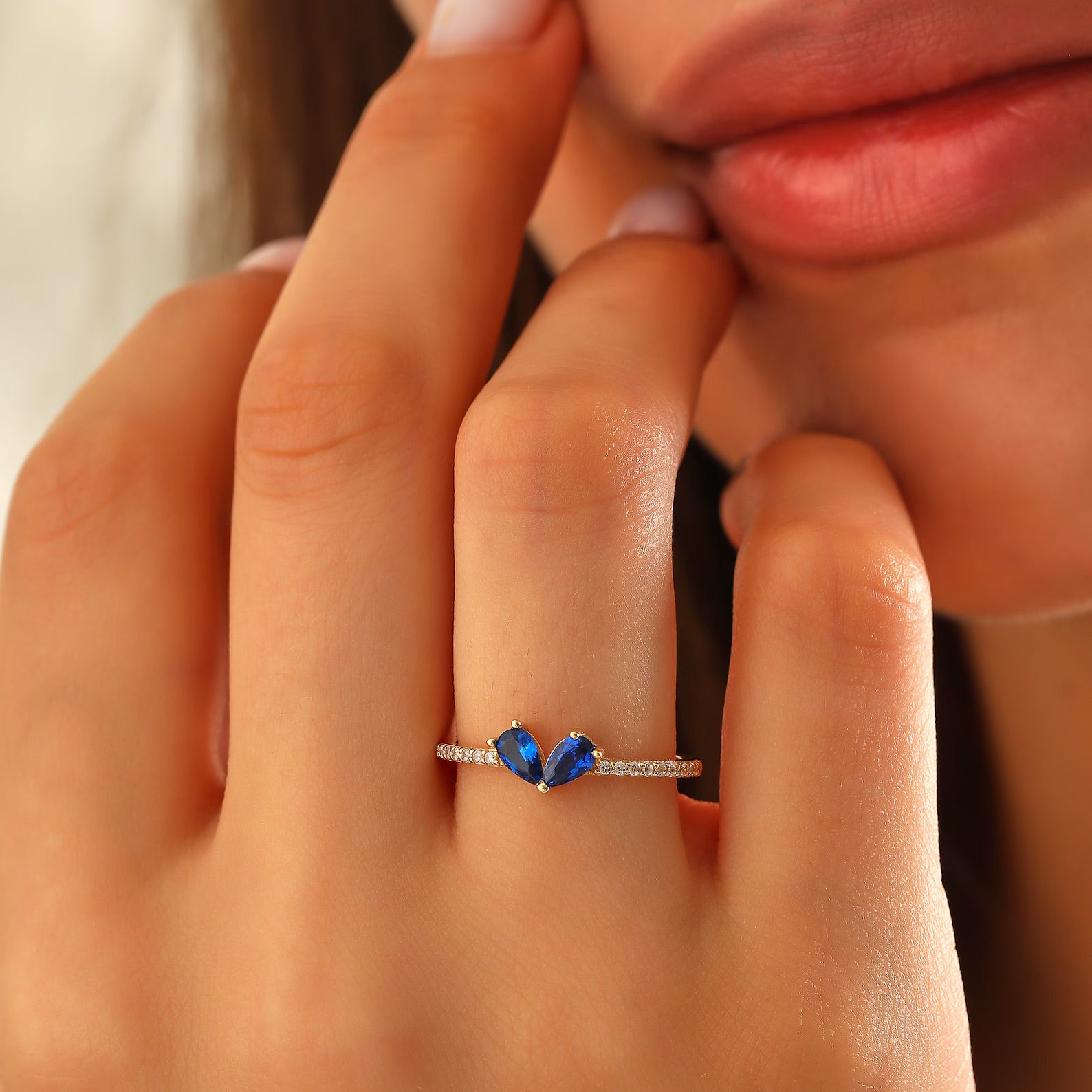 Sweet Kiss Sapphire Heart Ring - ARTSY SILVER