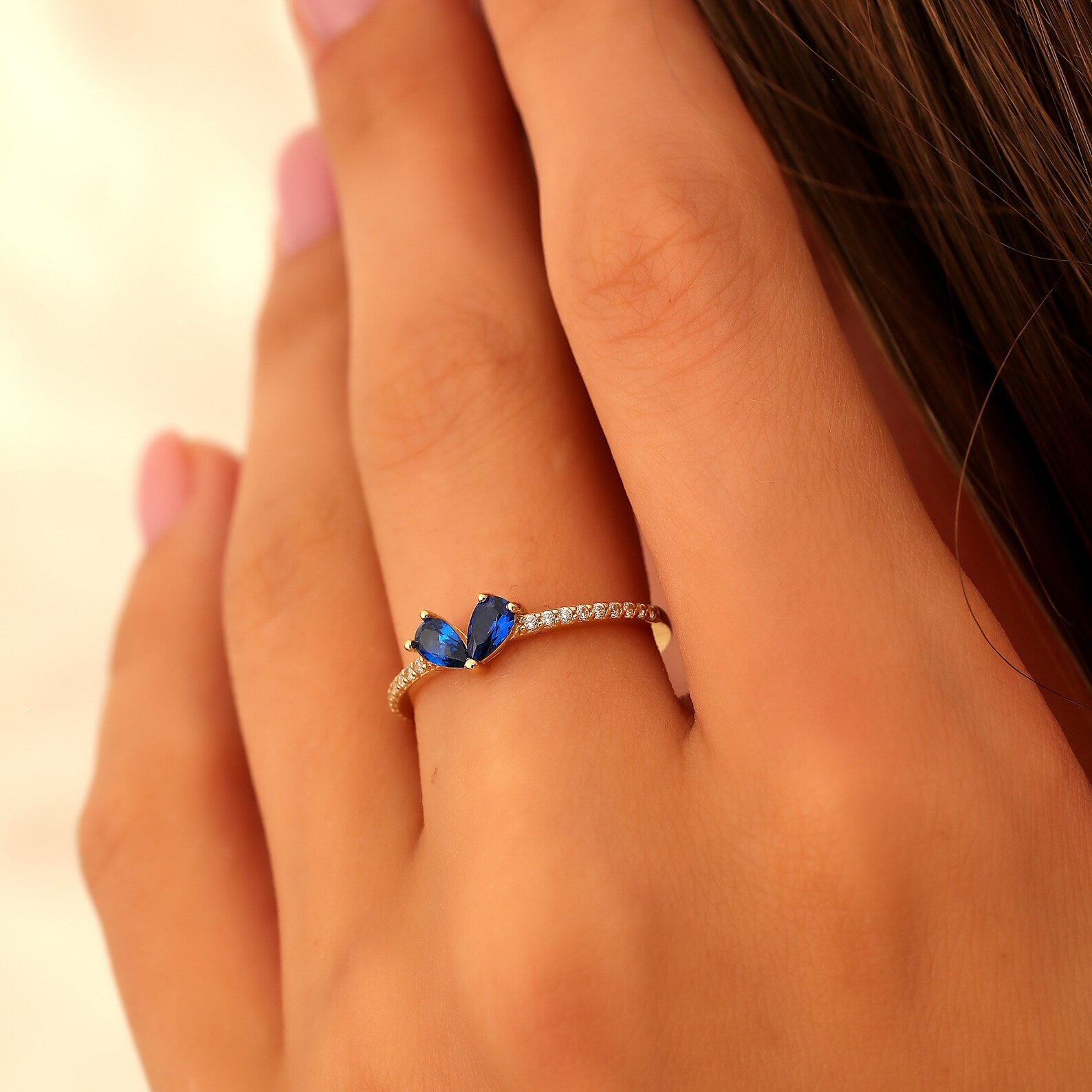 Sweet Kiss Sapphire Heart Ring