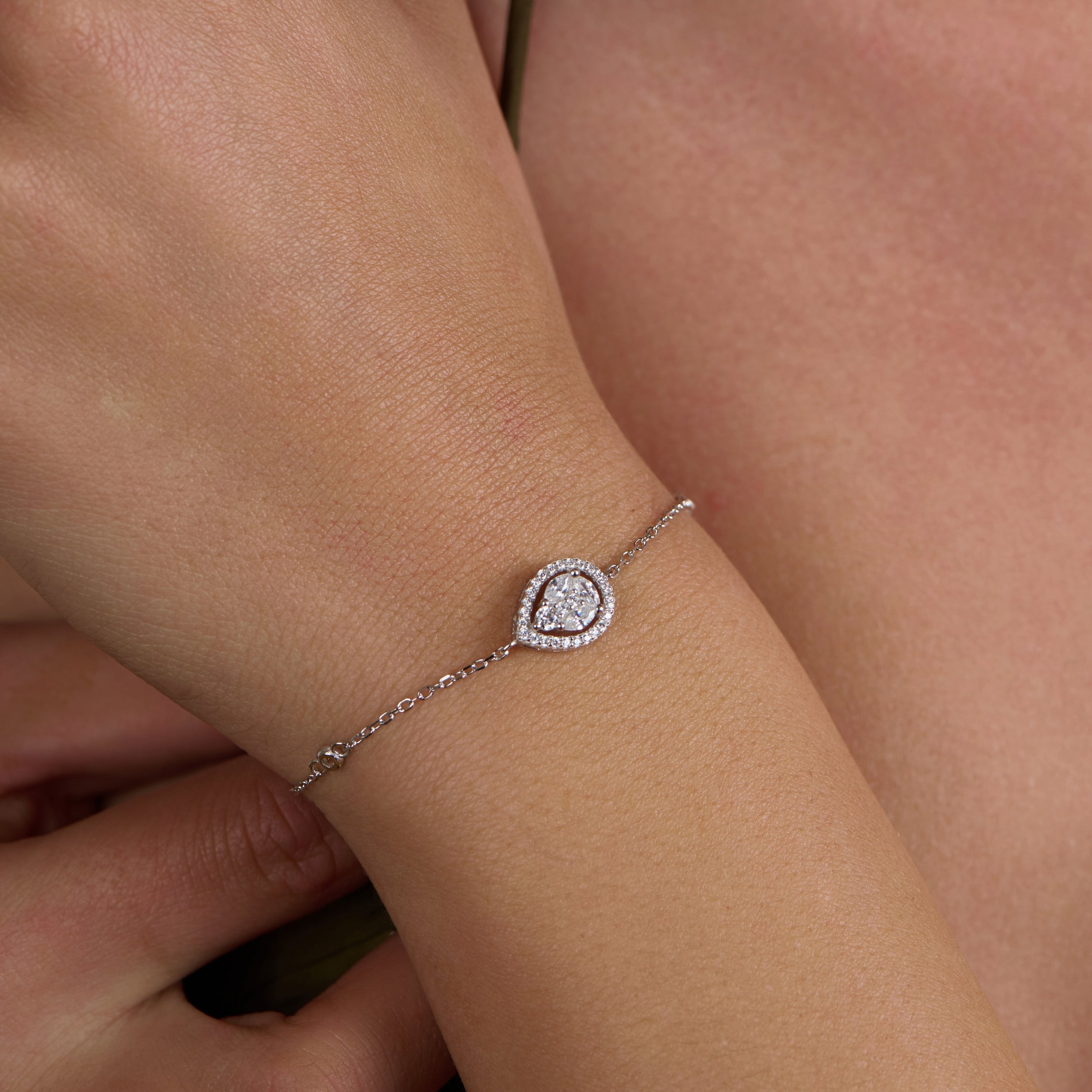 Tear of Light Bracelet