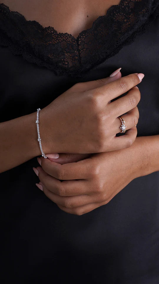 <tc>سوار التنس متعدد الأحجار </tc>