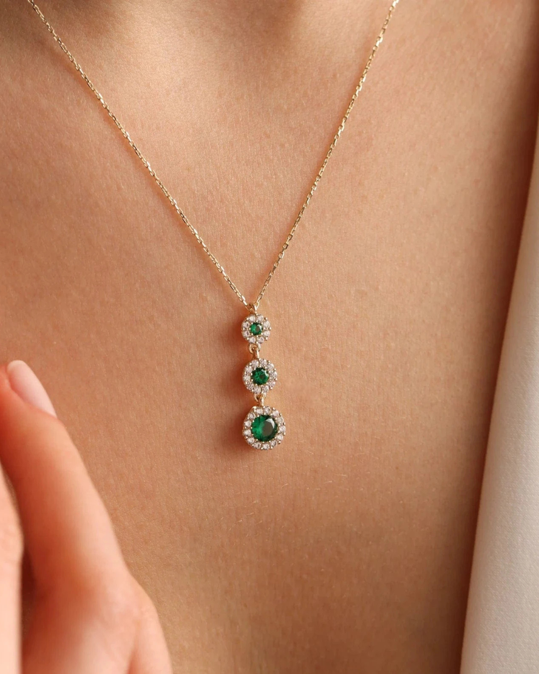 Three Wishes Emerald Stone Necklace - ARTSY SILVER
