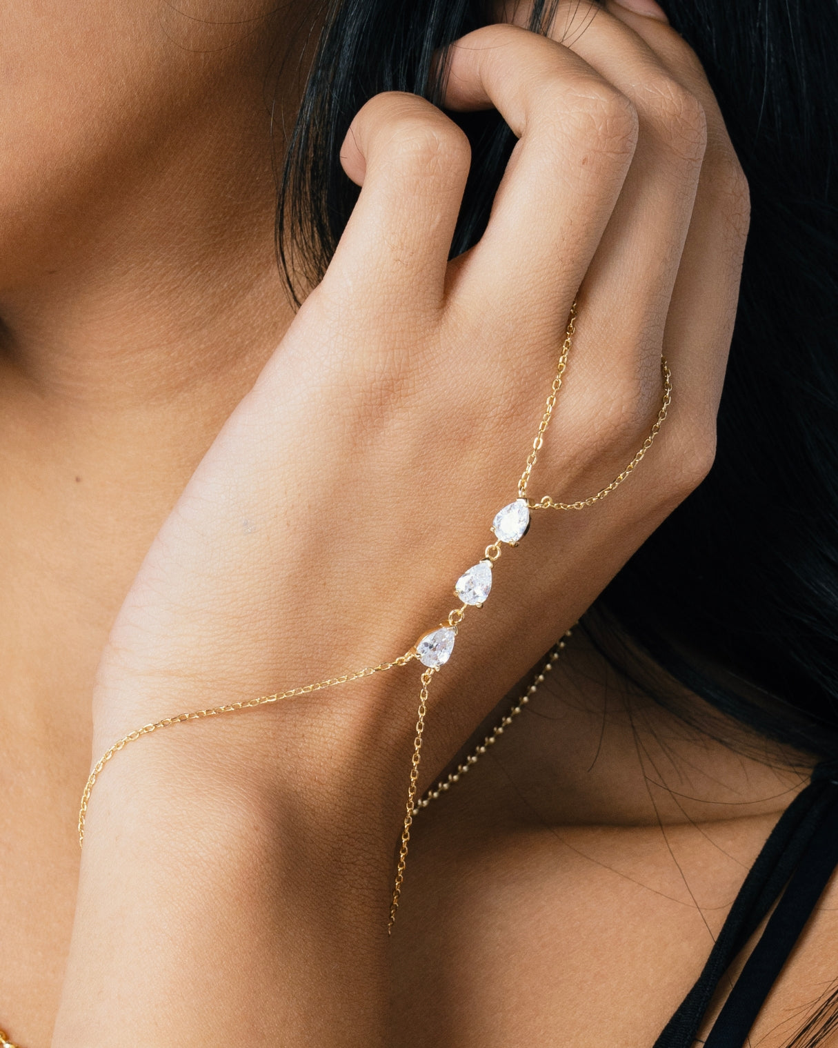 Sweet Nothing Hand Chain
