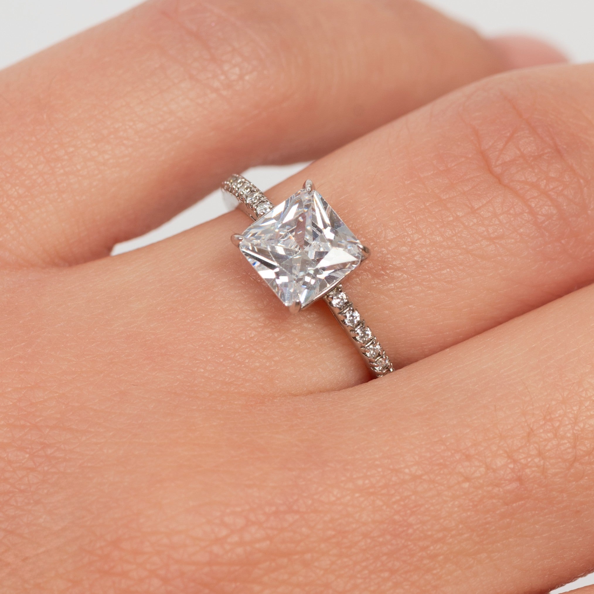 Vanilla Flanders Microset Ring