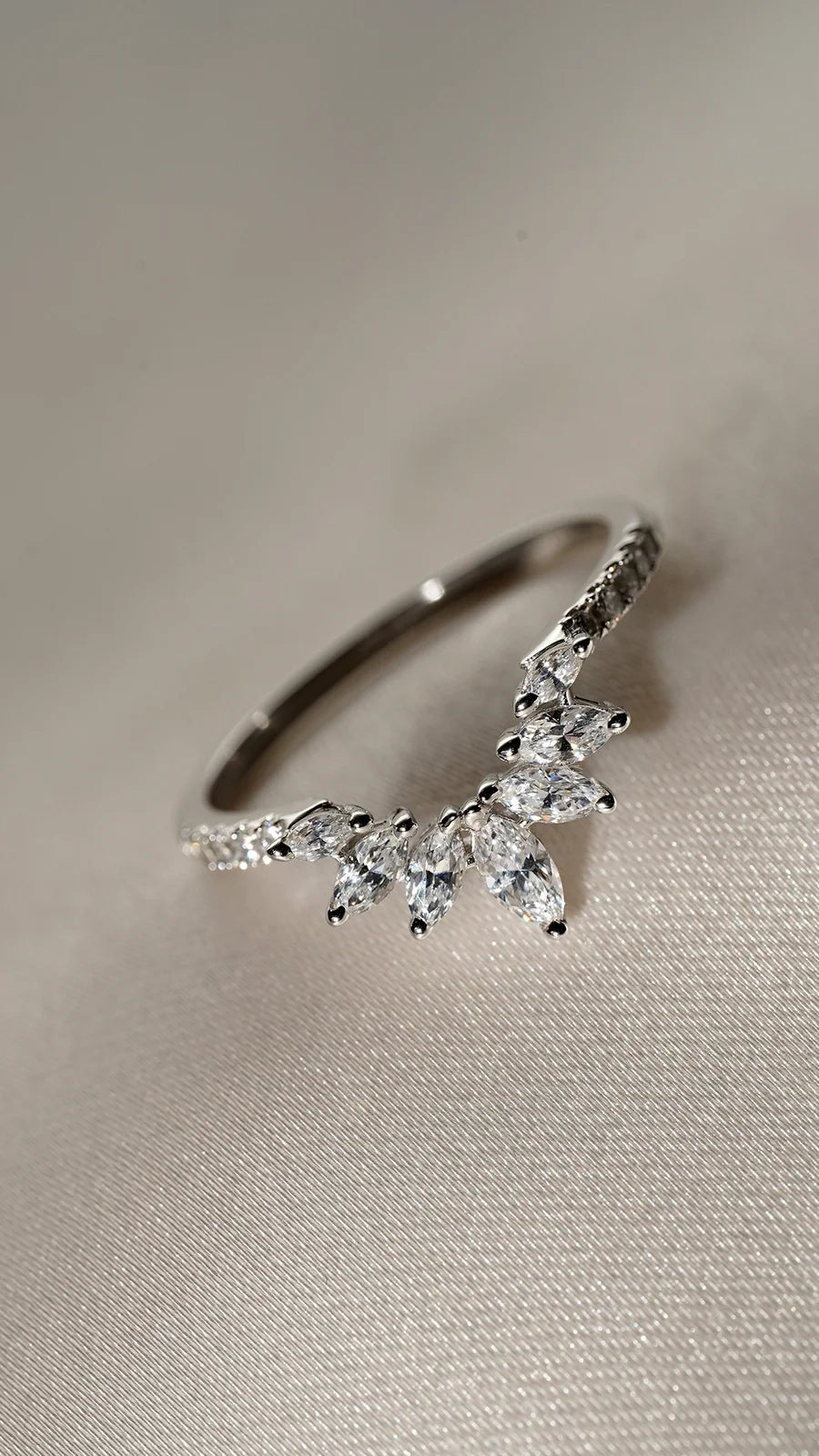 Venice Zircon Silver Ring - ARTSY SILVER