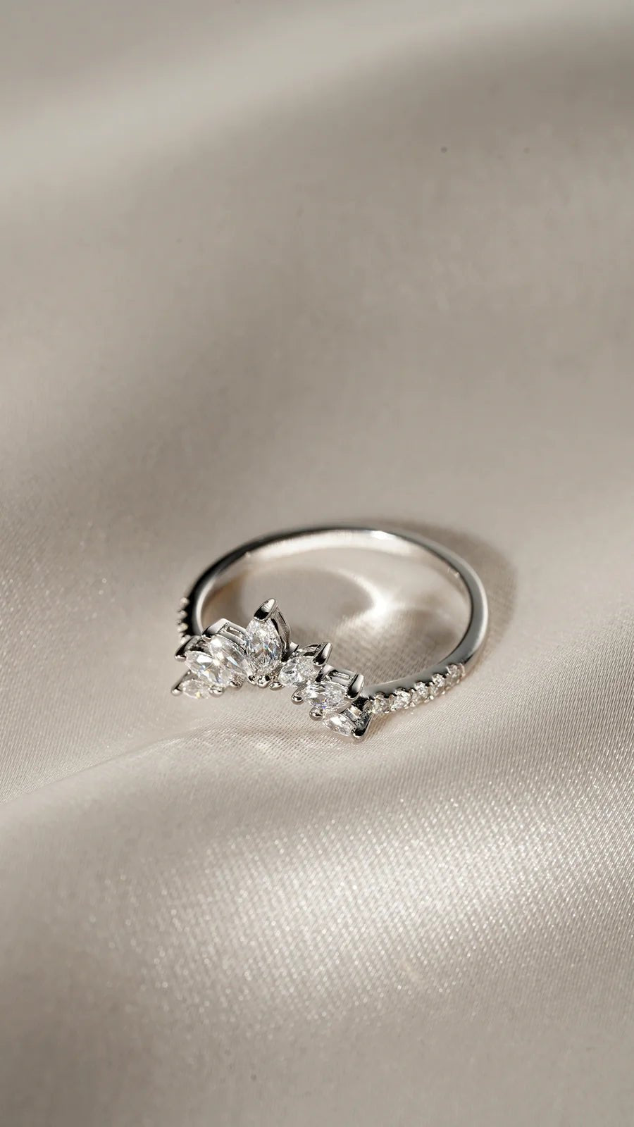 Venice Zircon Silver Ring - ARTSY SILVER