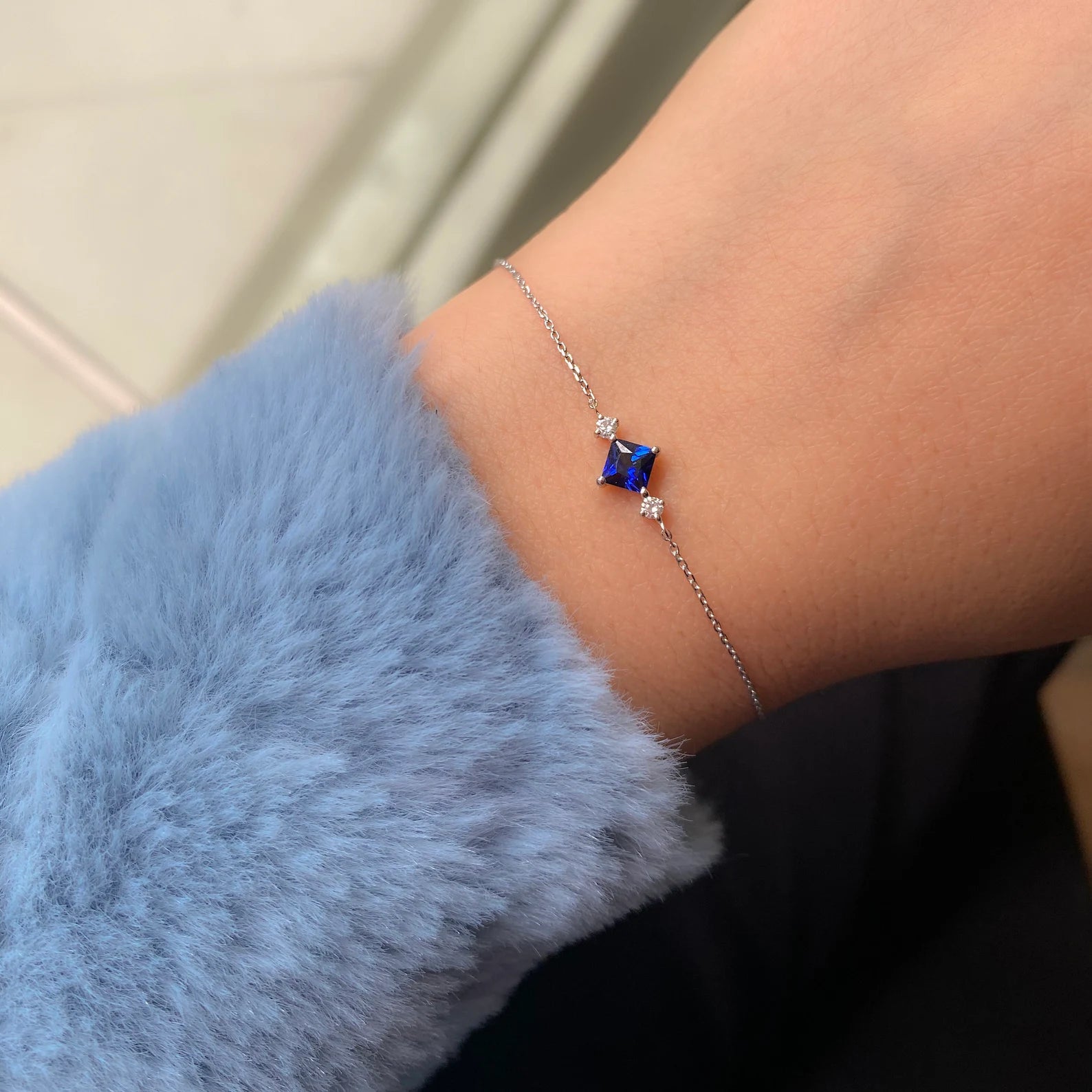 Blue sapphire stone bracelet - ARTSY SILVER