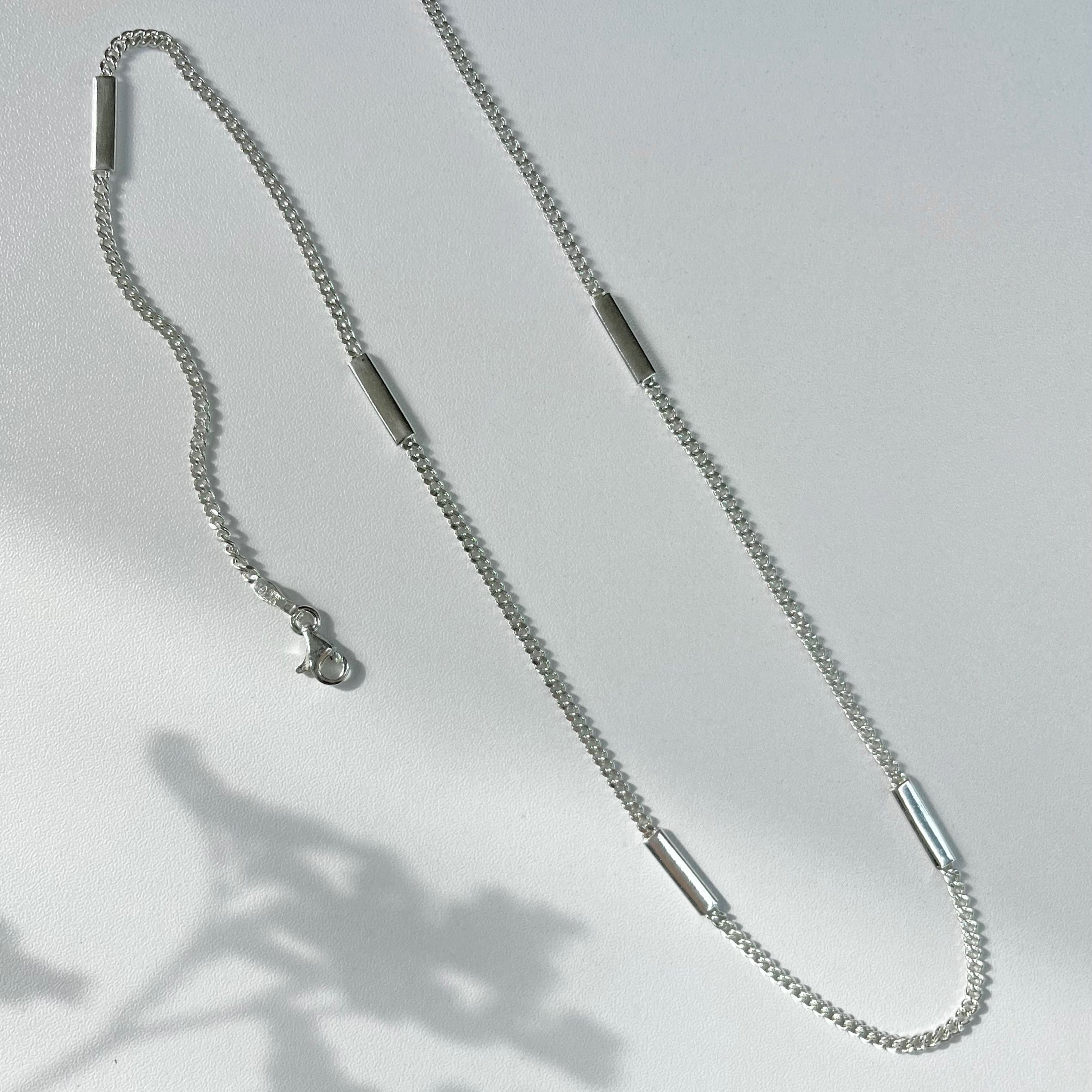 Curb Blocks Silver Chain - ARTSY SILVER